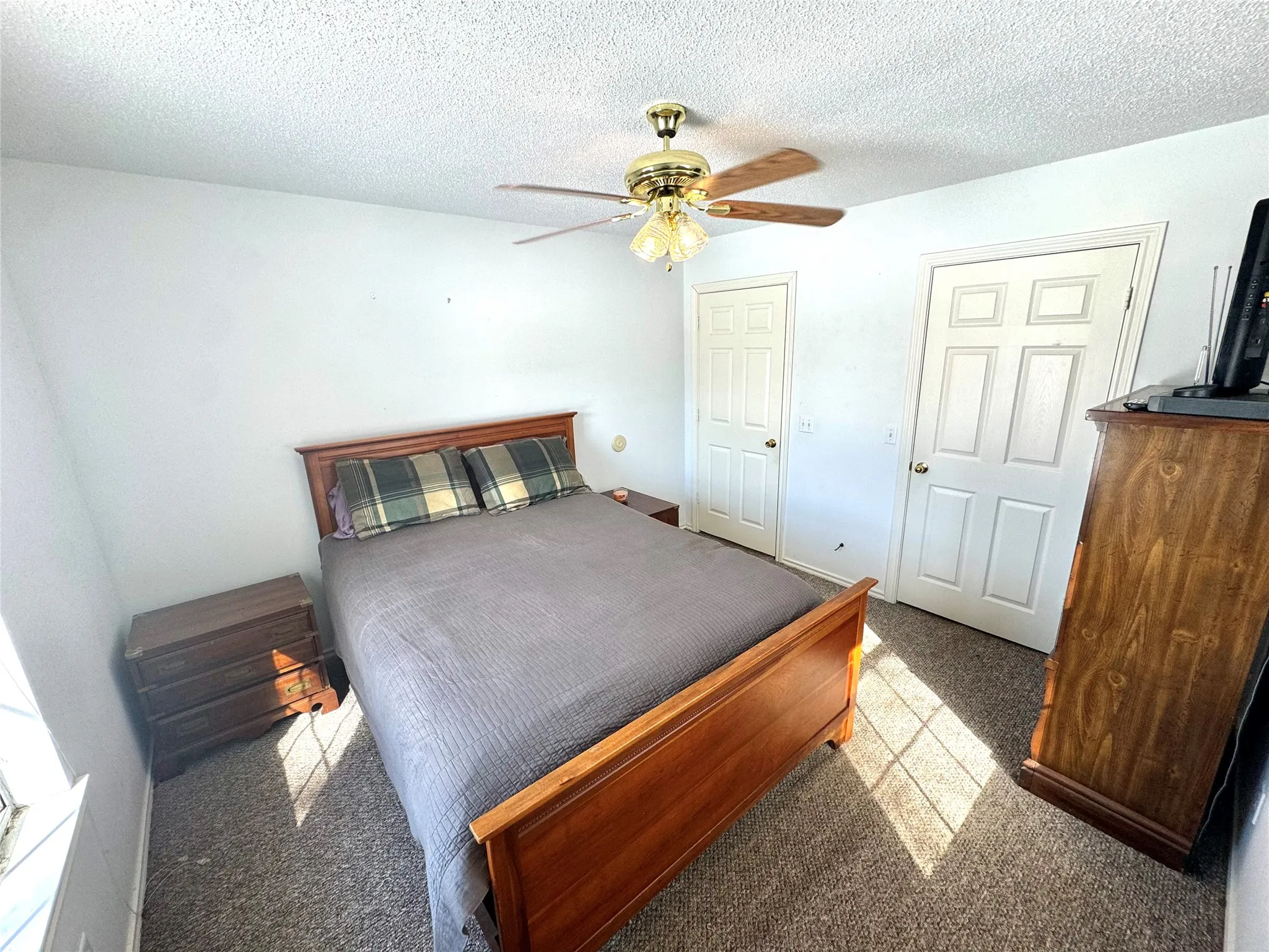 Single Family Residence For Sale in Fannin County , 205 County Road 1135, Ravenna, Texas 75476, 2 Bedroom, 1 Bathroom, Garage spaces, 962 Sqft, built in 1999, mls#21168518, Real Estate Agent in Ravenna, Homes For Sale in Fannin county, Homes For Sale in Ravenna, Realtor in Ravenna Texas, Real Estate Brokerage Independent Realty Texas, Luminita Cordes Realtor