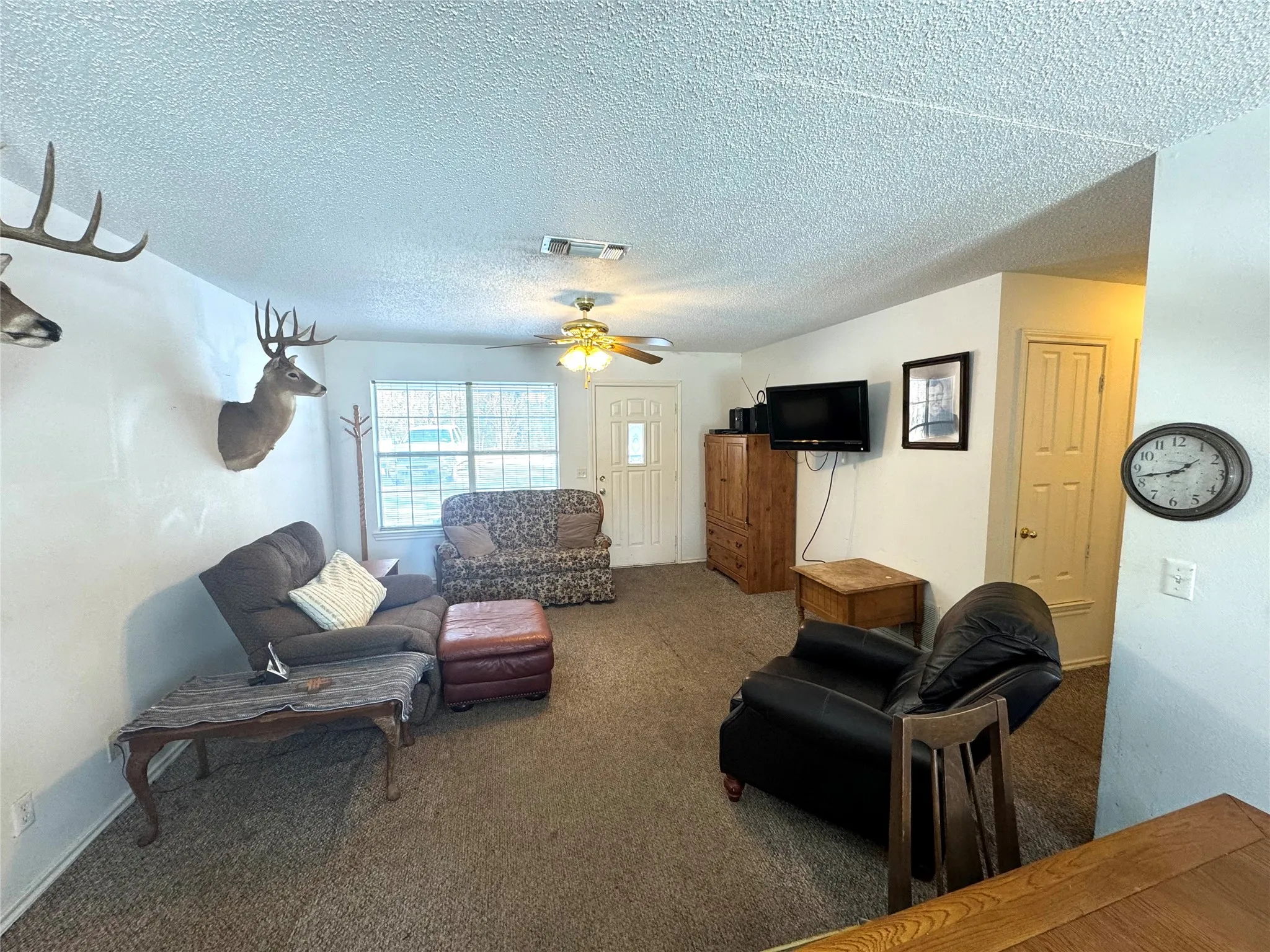 Single Family Residence For Sale in Fannin County , 205 County Road 1135, Ravenna, Texas 75476, 2 Bedroom, 1 Bathroom, Garage spaces, 962 Sqft, built in 1999, mls#21168518, Real Estate Agent in Ravenna, Homes For Sale in Fannin county, Homes For Sale in Ravenna, Realtor in Ravenna Texas, Real Estate Brokerage Independent Realty Texas, Luminita Cordes Realtor