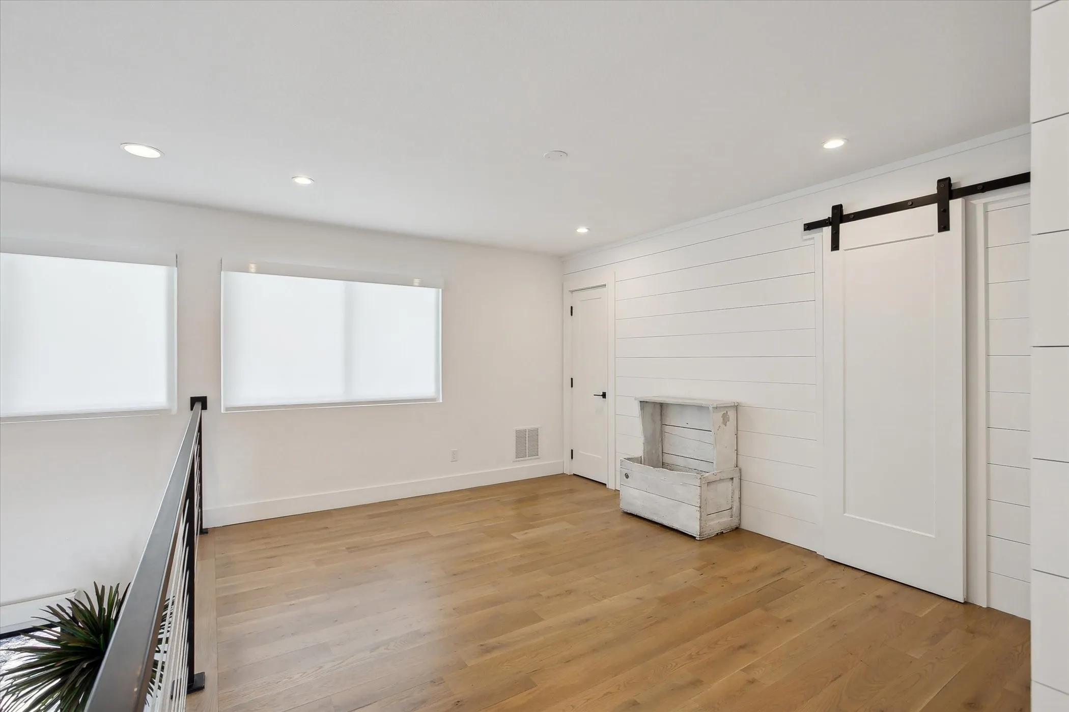 Upstairs loft/gameroom.