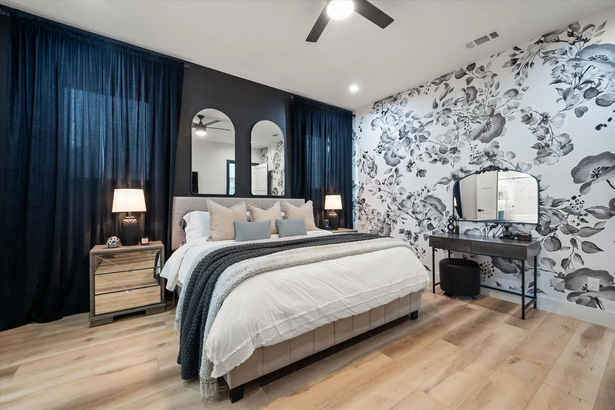 Single Family Residence For Rent in Dallas County , 4029 Ivanhoe Lane, Dallas, Texas 75212, 5 Bedrooms, 4 Bathrooms, 2 Garage spaces, 3,868 Sqft, built in 2023, Preowned, Price $6,500, mls#21164120, Real Estate Agent in Dallas, Homes For Rent in Dallas county, Homes For Rent in Dallas, Realtor in Dallas Texas, Real Estate Brokerage Independent Realty Texas, Luminita Cordes Realtor