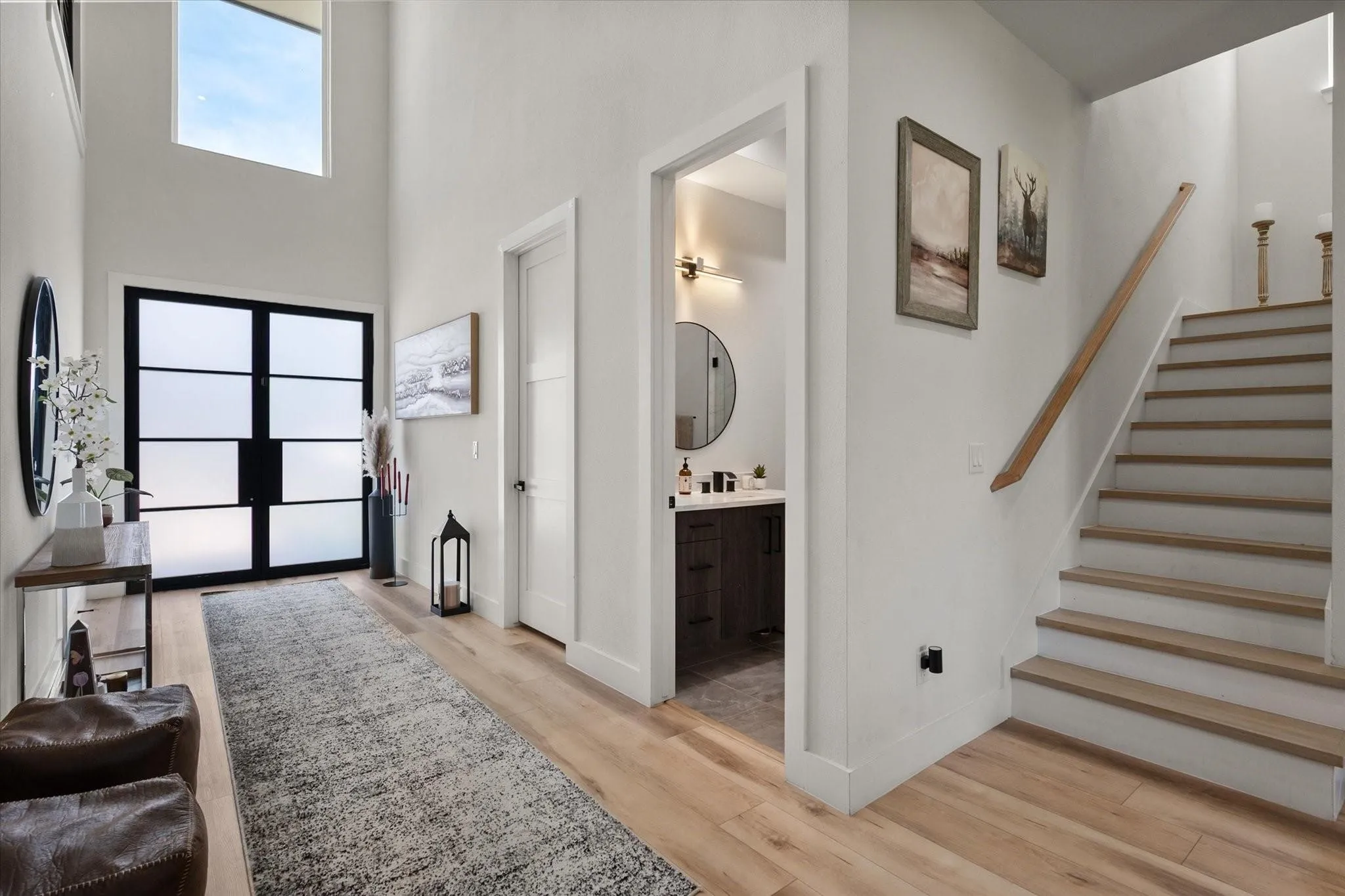 Single Family Residence For Rent in Dallas County , 4029 Ivanhoe Lane, Dallas, Texas 75212, 5 Bedrooms, 4 Bathrooms, 2 Garage spaces, 3,868 Sqft, built in 2023, Preowned, Price $6,500, mls#21164120, Real Estate Agent in Dallas, Homes For Rent in Dallas county, Homes For Rent in Dallas, Realtor in Dallas Texas, Real Estate Brokerage Independent Realty Texas, Luminita Cordes Realtor