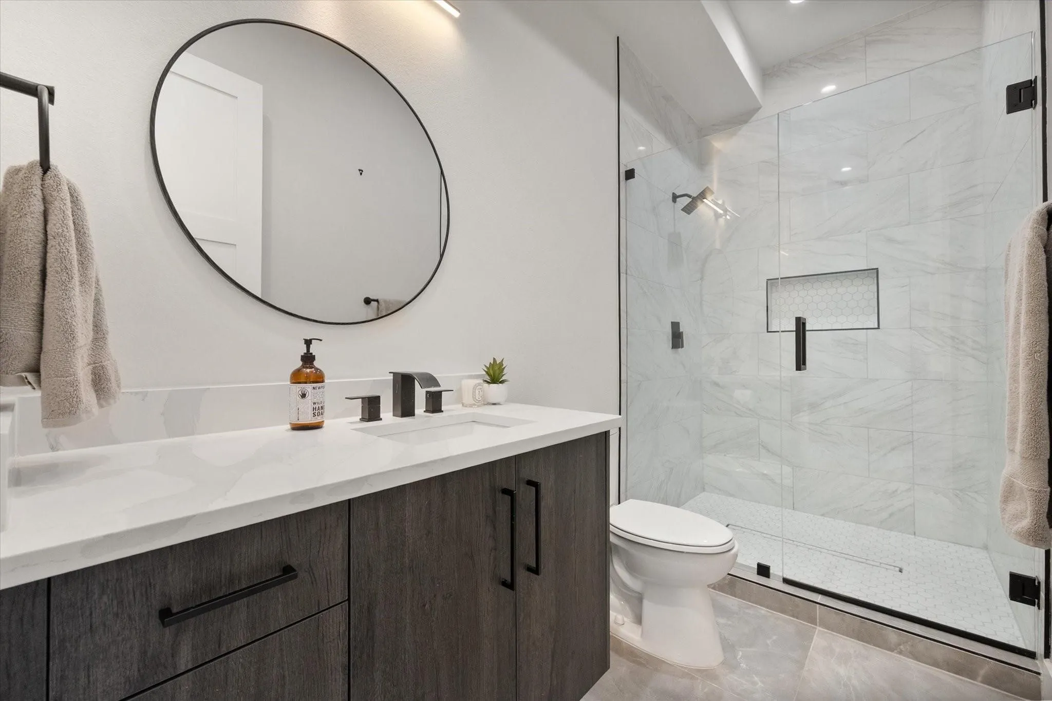 Single Family Residence For Rent in Dallas County , 4029 Ivanhoe Lane, Dallas, Texas 75212, 5 Bedrooms, 4 Bathrooms, 2 Garage spaces, 3,868 Sqft, built in 2023, Preowned, Price $6,500, mls#21164120, Real Estate Agent in Dallas, Homes For Rent in Dallas county, Homes For Rent in Dallas, Realtor in Dallas Texas, Real Estate Brokerage Independent Realty Texas, Luminita Cordes Realtor