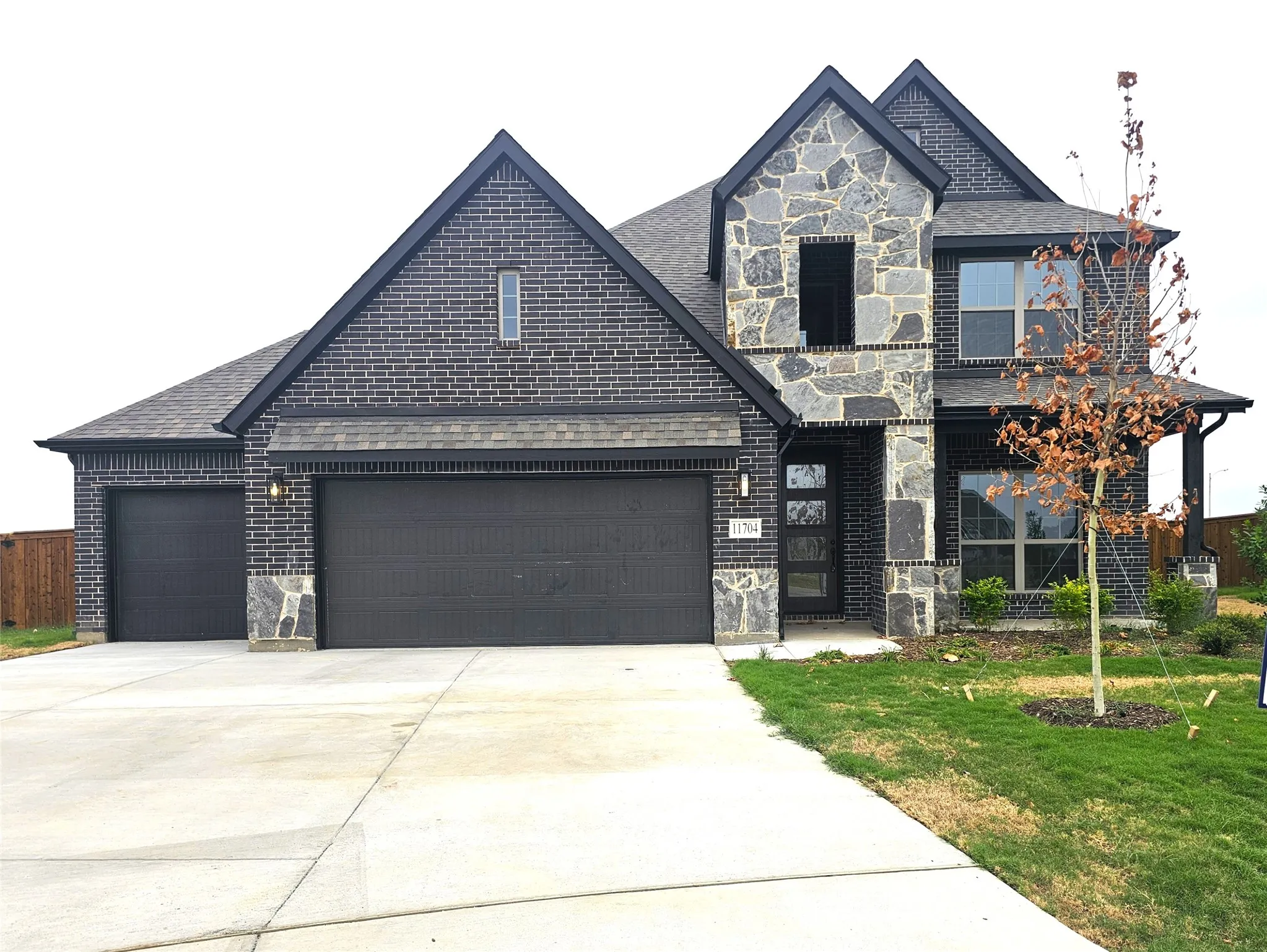Single Family Residence For Sale in Johnson County , 11704 Blackfoot Court, Godley, Texas 76044, 5 Bedroom, 4 Bathroom, 3 Garage spaces, 2,716 Sqft, built in 2026, New Construction - Incomplete, mls#21168628, Real Estate Agent in Godley, Homes For Sale in Johnson county, Homes For Sale in Godley, Realtor in Godley Texas, Real Estate Brokerage Independent Realty Texas, Luminita Cordes Realtor