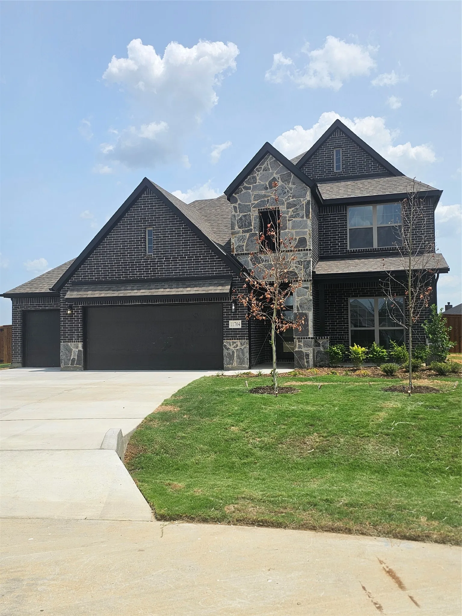 Single Family Residence For Sale in Johnson County , 11704 Blackfoot Court, Godley, Texas 76044, 5 Bedroom, 4 Bathroom, 3 Garage spaces, 2,716 Sqft, built in 2026, New Construction - Incomplete, mls#21168628, Real Estate Agent in Godley, Homes For Sale in Johnson county, Homes For Sale in Godley, Realtor in Godley Texas, Real Estate Brokerage Independent Realty Texas, Luminita Cordes Realtor