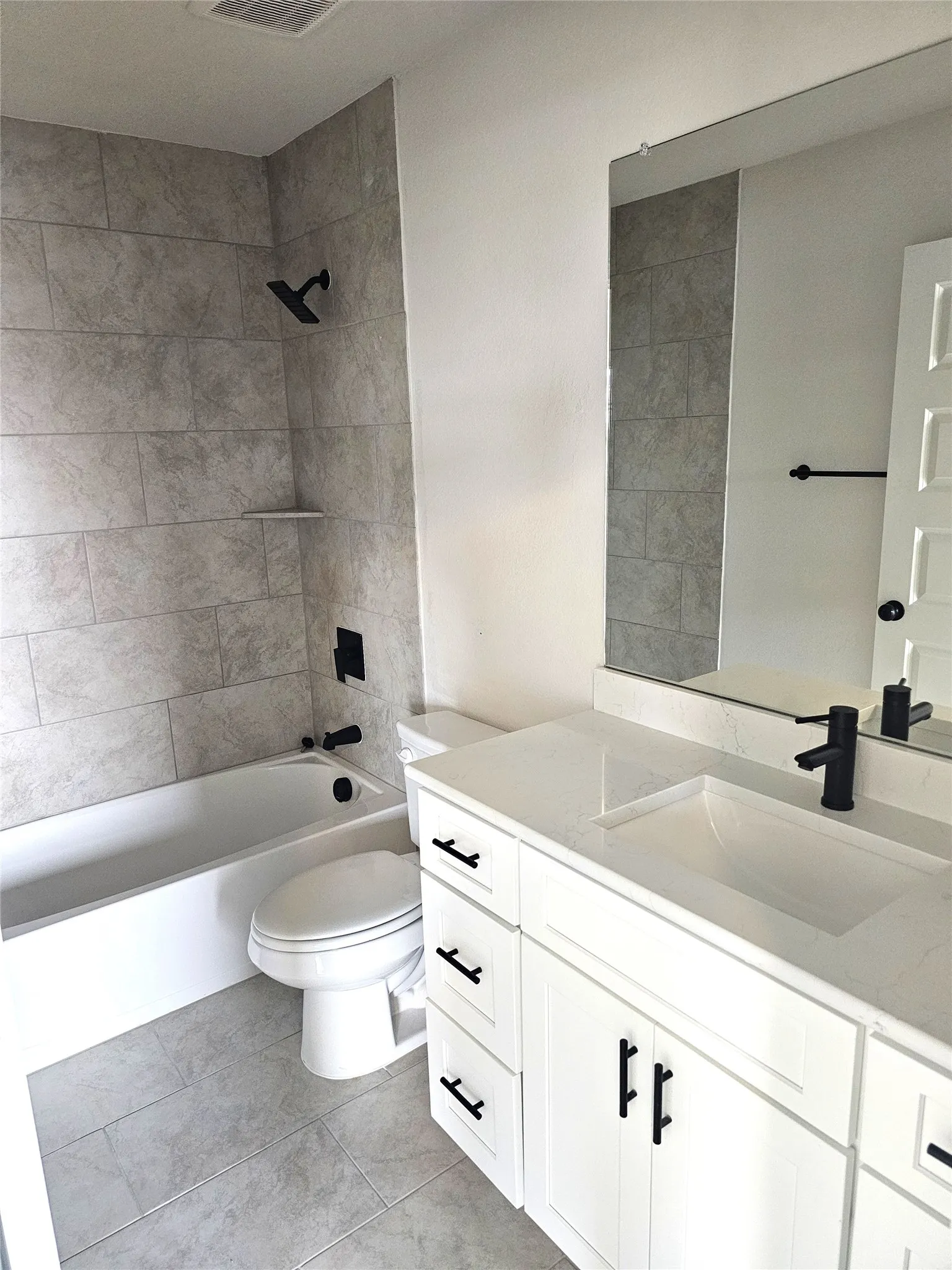 Single Family Residence For Sale in Johnson County , 11704 Blackfoot Court, Godley, Texas 76044, 5 Bedroom, 4 Bathroom, 3 Garage spaces, 2,716 Sqft, built in 2026, New Construction - Incomplete, mls#21168628, Real Estate Agent in Godley, Homes For Sale in Johnson county, Homes For Sale in Godley, Realtor in Godley Texas, Real Estate Brokerage Independent Realty Texas, Luminita Cordes Realtor