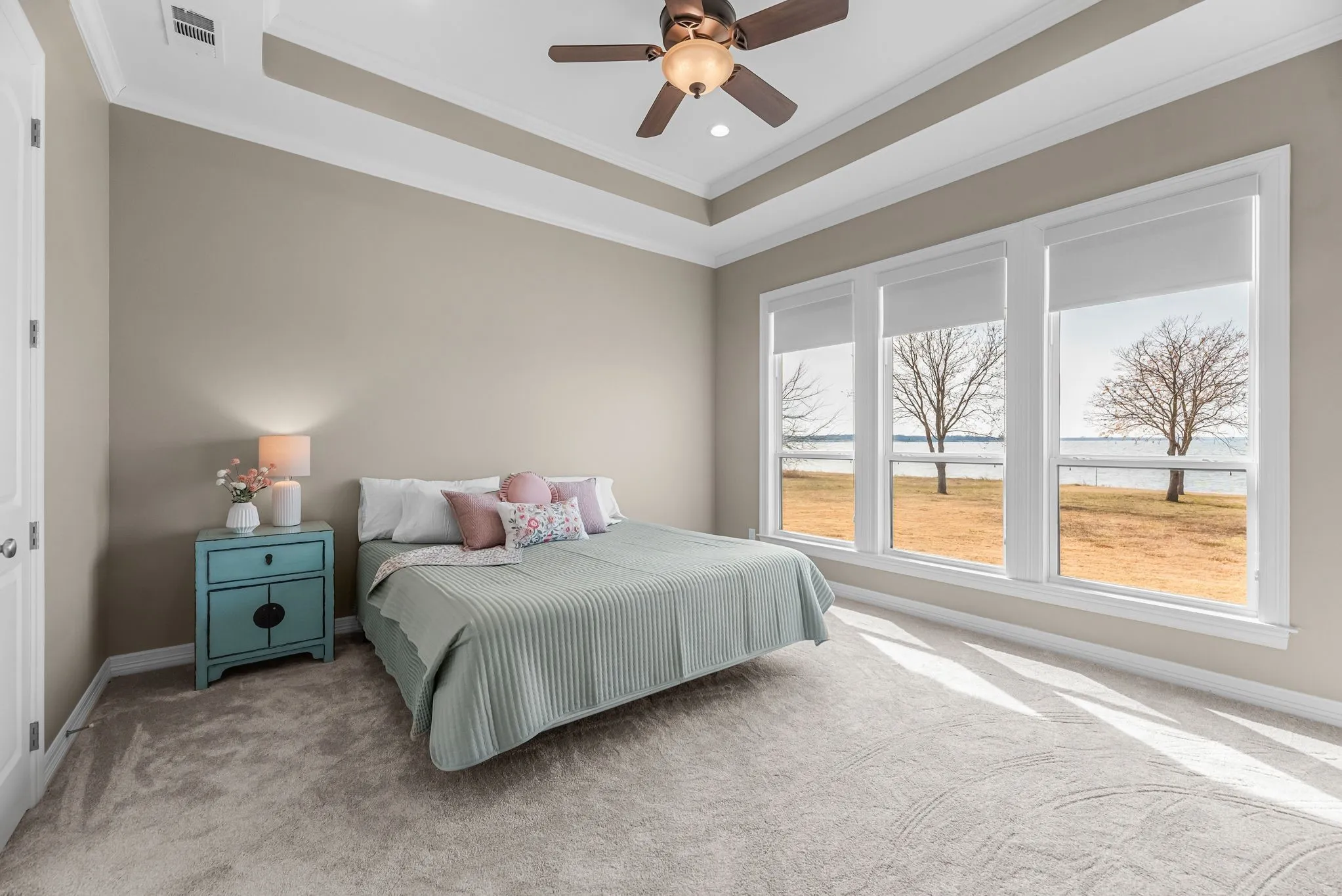 Single Family Residence For Sale in Navarro County , 3016 Lake Ridge Drive, Streetman, Texas 75859, 4 Bedroom, 4 Bathroom, 3 Garage spaces, 3,402 Sqft, built in 2022, mls#21160652, Real Estate Agent in Streetman, Homes For Sale in Navarro county, Homes For Sale in Streetman, Realtor in Streetman Texas, Real Estate Brokerage Independent Realty Texas, Luminita Cordes Realtor