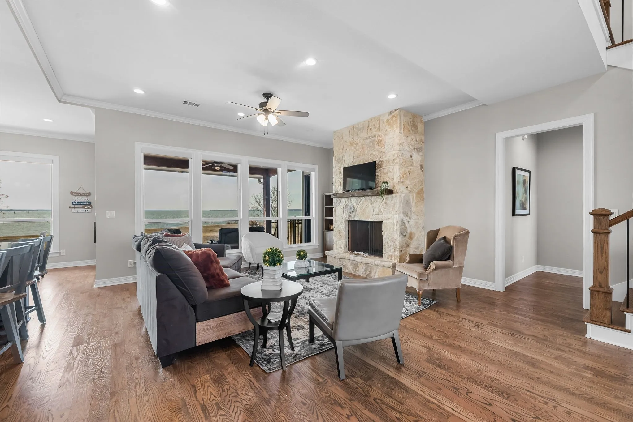 Single Family Residence For Sale in Navarro County , 3016 Lake Ridge Drive, Streetman, Texas 75859, 4 Bedroom, 4 Bathroom, 3 Garage spaces, 3,402 Sqft, built in 2022, mls#21160652, Real Estate Agent in Streetman, Homes For Sale in Navarro county, Homes For Sale in Streetman, Realtor in Streetman Texas, Real Estate Brokerage Independent Realty Texas, Luminita Cordes Realtor
