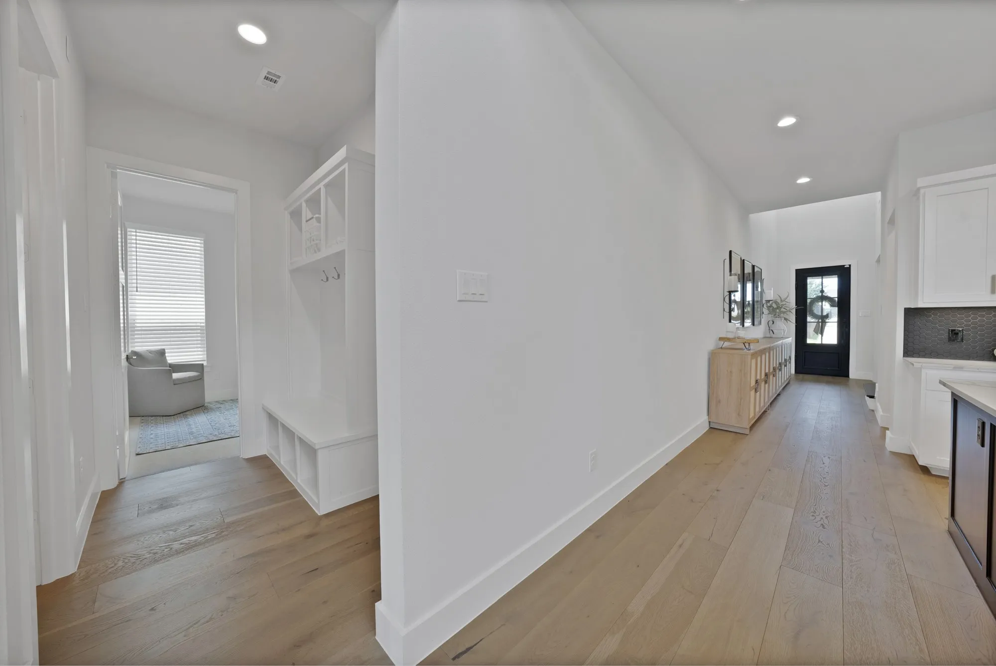 Single Family Residence For Sale in Collin County , 3928 River Bend Street, Mc Kinney, Texas 75071, 4 Bedroom, 4 Bathroom, 3 Garage spaces, 3,268 Sqft, built in 2024, mls#21125106, Real Estate Agent in Mc Kinney, Homes For Sale in Collin county, Homes For Sale in Mc Kinney, Realtor in Mc Kinney Texas, Real Estate Brokerage Independent Realty Texas, Luminita Cordes Realtor