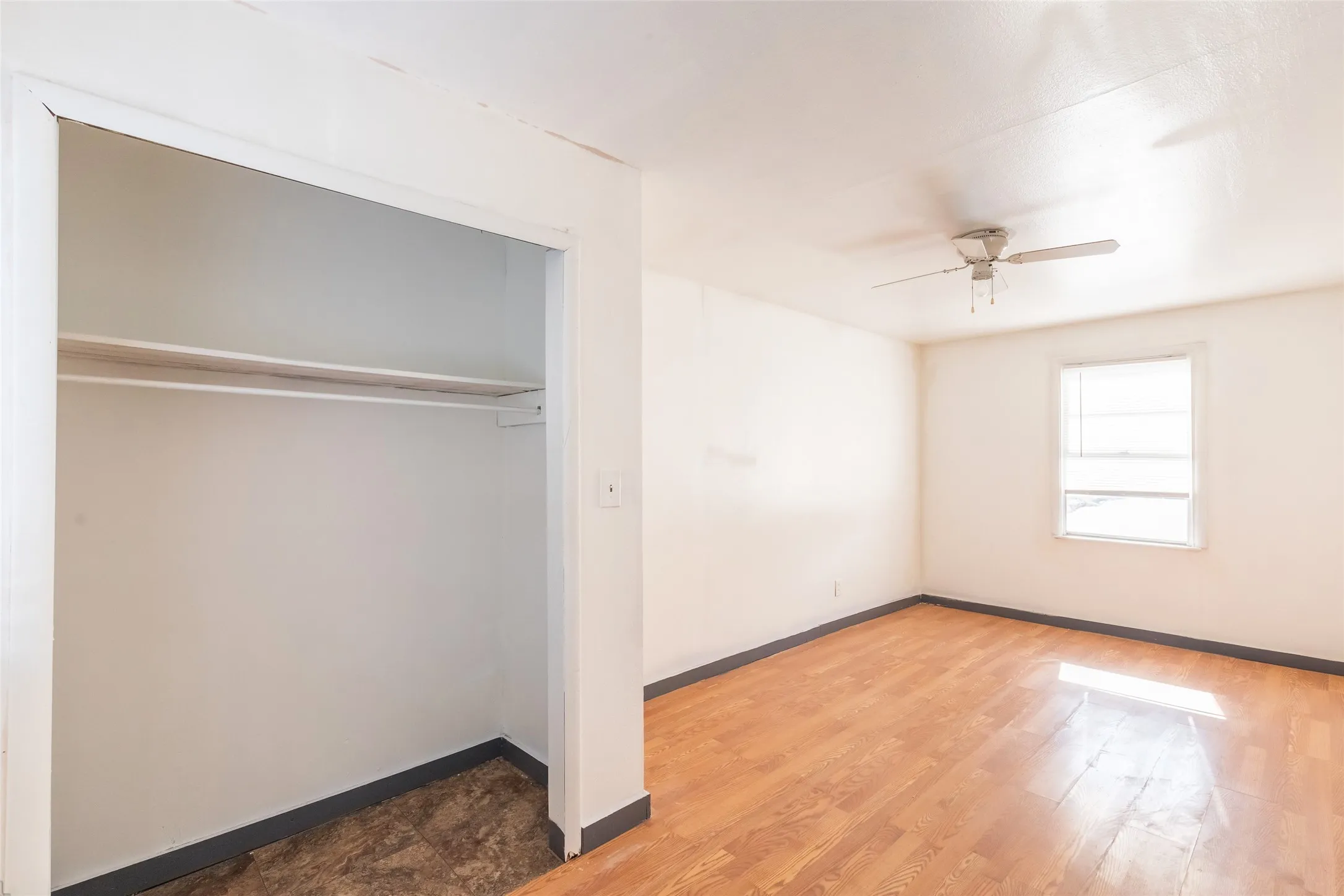 Single Family Residence For Sale in Nolan County , 1902 Bristol Drive, Sweetwater, Texas 79556, 2 Bedrooms, 1 Bathroom, Garage spaces, 980 Sqft, built in 1944, Price $93,000, mls#21165735, Real Estate Agent in Sweetwater, Homes For Sale in Nolan county, Homes For Sale in Sweetwater, Realtor in Sweetwater Texas, Real Estate Brokerage Independent Realty Texas, Luminita Cordes Realtor