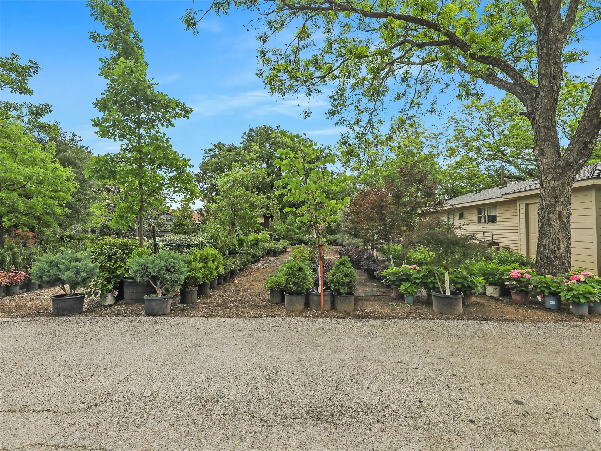 Single Family Residence For Sale in Tarrant County , 2499 Union Church Road, Southlake, Texas 76092, 3 Bedrooms, 1 Bathroom, Garage spaces, 1,056 Sqft, built in 1960, Price $5,600,000, mls#21168705, Real Estate Agent in Southlake, Homes For Sale in Tarrant county, Homes For Sale in Southlake, Realtor in Southlake Texas, Real Estate Brokerage Independent Realty Texas, Luminita Cordes Realtor