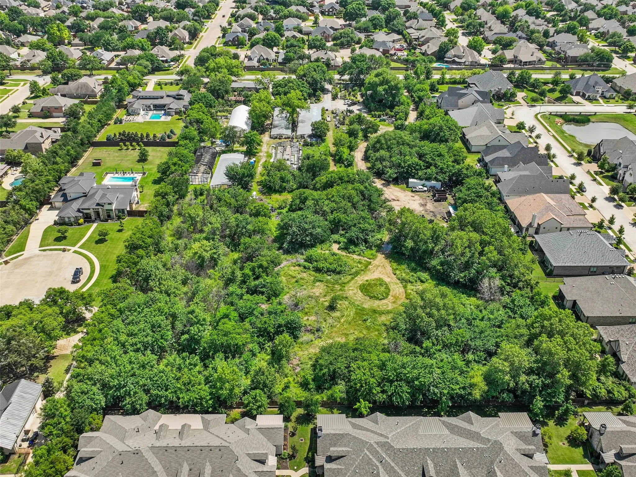 Single Family Residence For Sale in Tarrant County , 2499 Union Church Road, Southlake, Texas 76092, 3 Bedrooms, 1 Bathroom, Garage spaces, 1,056 Sqft, built in 1960, Price $5,600,000, mls#21168705, Real Estate Agent in Southlake, Homes For Sale in Tarrant county, Homes For Sale in Southlake, Realtor in Southlake Texas, Real Estate Brokerage Independent Realty Texas, Luminita Cordes Realtor