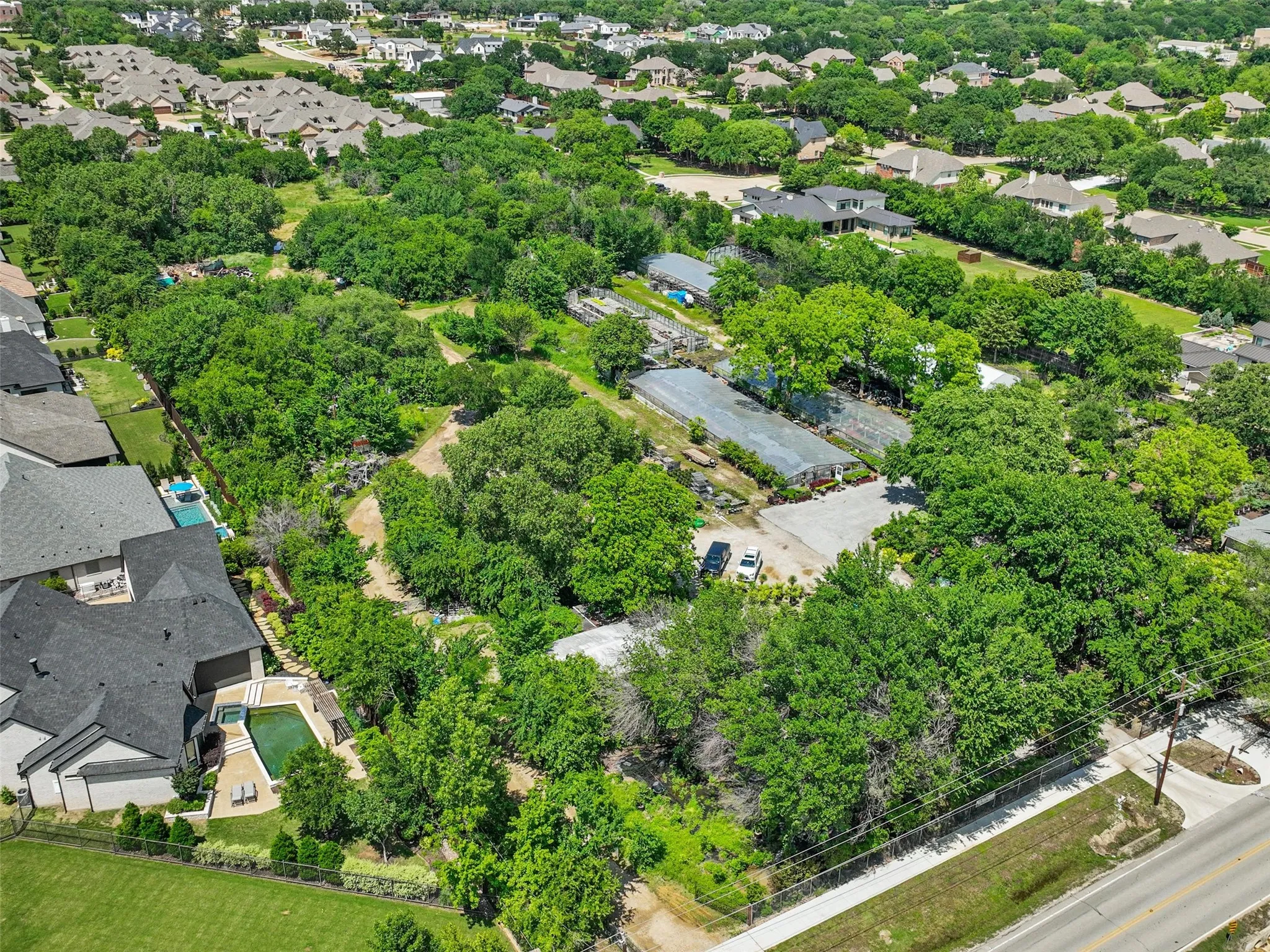 Single Family Residence For Sale in Tarrant County , 2499 Union Church Road, Southlake, Texas 76092, 3 Bedrooms, 1 Bathroom, Garage spaces, 1,056 Sqft, built in 1960, Price $5,600,000, mls#21168705, Real Estate Agent in Southlake, Homes For Sale in Tarrant county, Homes For Sale in Southlake, Realtor in Southlake Texas, Real Estate Brokerage Independent Realty Texas, Luminita Cordes Realtor