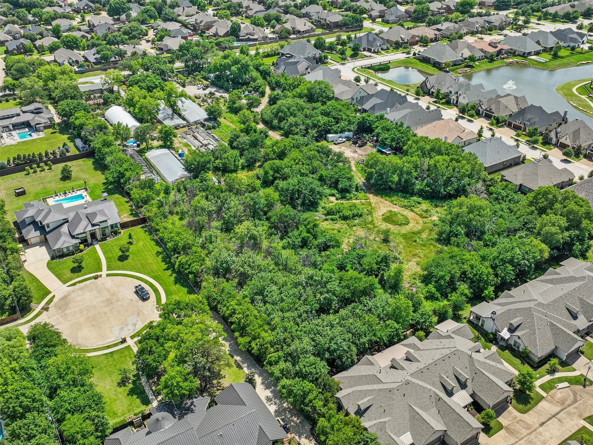 Single Family Residence For Sale in Tarrant County , 2499 Union Church Road, Southlake, Texas 76092, 3 Bedrooms, 1 Bathroom, Garage spaces, 1,056 Sqft, built in 1960, Price $5,600,000, mls#21168705, Real Estate Agent in Southlake, Homes For Sale in Tarrant county, Homes For Sale in Southlake, Realtor in Southlake Texas, Real Estate Brokerage Independent Realty Texas, Luminita Cordes Realtor