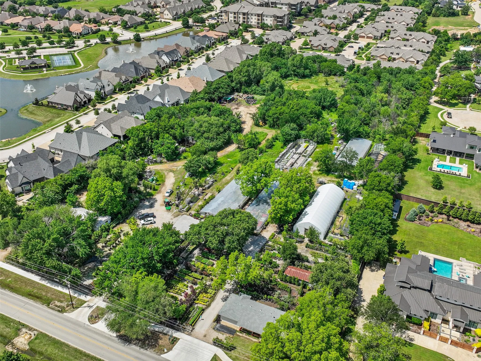 Single Family Residence For Sale in Tarrant County , 2499 Union Church Road, Southlake, Texas 76092, 3 Bedrooms, 1 Bathroom, Garage spaces, 1,056 Sqft, built in 1960, Price $5,600,000, mls#21168705, Real Estate Agent in Southlake, Homes For Sale in Tarrant county, Homes For Sale in Southlake, Realtor in Southlake Texas, Real Estate Brokerage Independent Realty Texas, Luminita Cordes Realtor