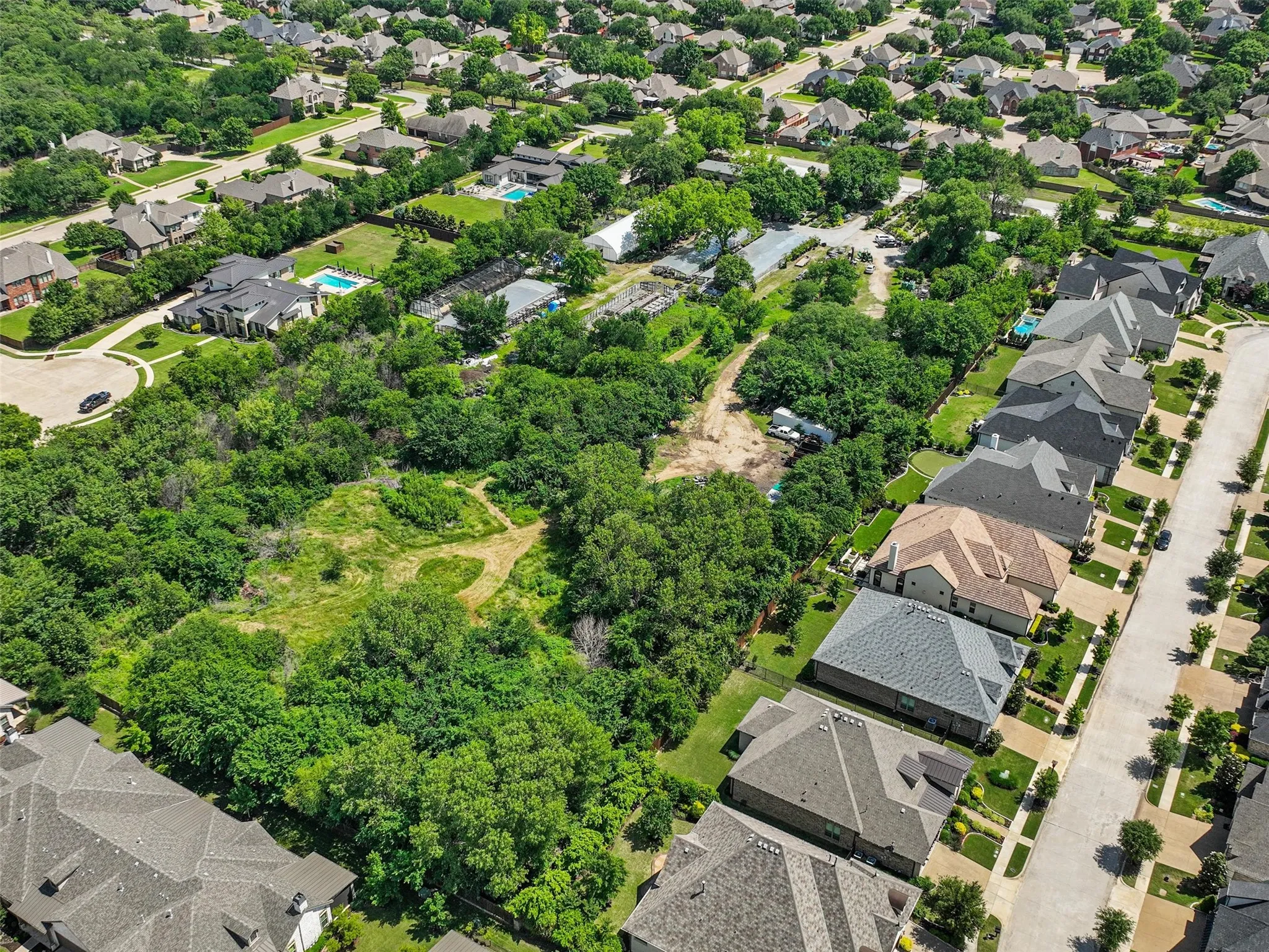 Single Family Residence For Sale in Tarrant County , 2499 Union Church Road, Southlake, Texas 76092, 3 Bedrooms, 1 Bathroom, Garage spaces, 1,056 Sqft, built in 1960, Price $5,600,000, mls#21168705, Real Estate Agent in Southlake, Homes For Sale in Tarrant county, Homes For Sale in Southlake, Realtor in Southlake Texas, Real Estate Brokerage Independent Realty Texas, Luminita Cordes Realtor