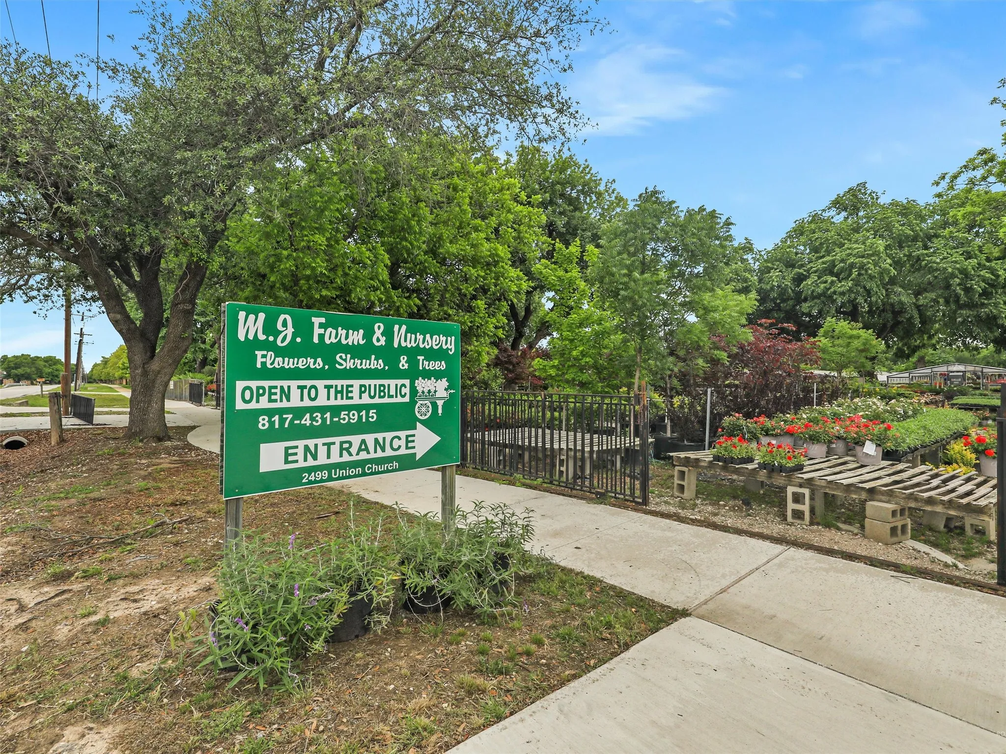 Single Family Residence For Sale in Tarrant County , 2499 Union Church Road, Southlake, Texas 76092, 3 Bedrooms, 1 Bathroom, Garage spaces, 1,056 Sqft, built in 1960, Price $5,600,000, mls#21168705, Real Estate Agent in Southlake, Homes For Sale in Tarrant county, Homes For Sale in Southlake, Realtor in Southlake Texas, Real Estate Brokerage Independent Realty Texas, Luminita Cordes Realtor