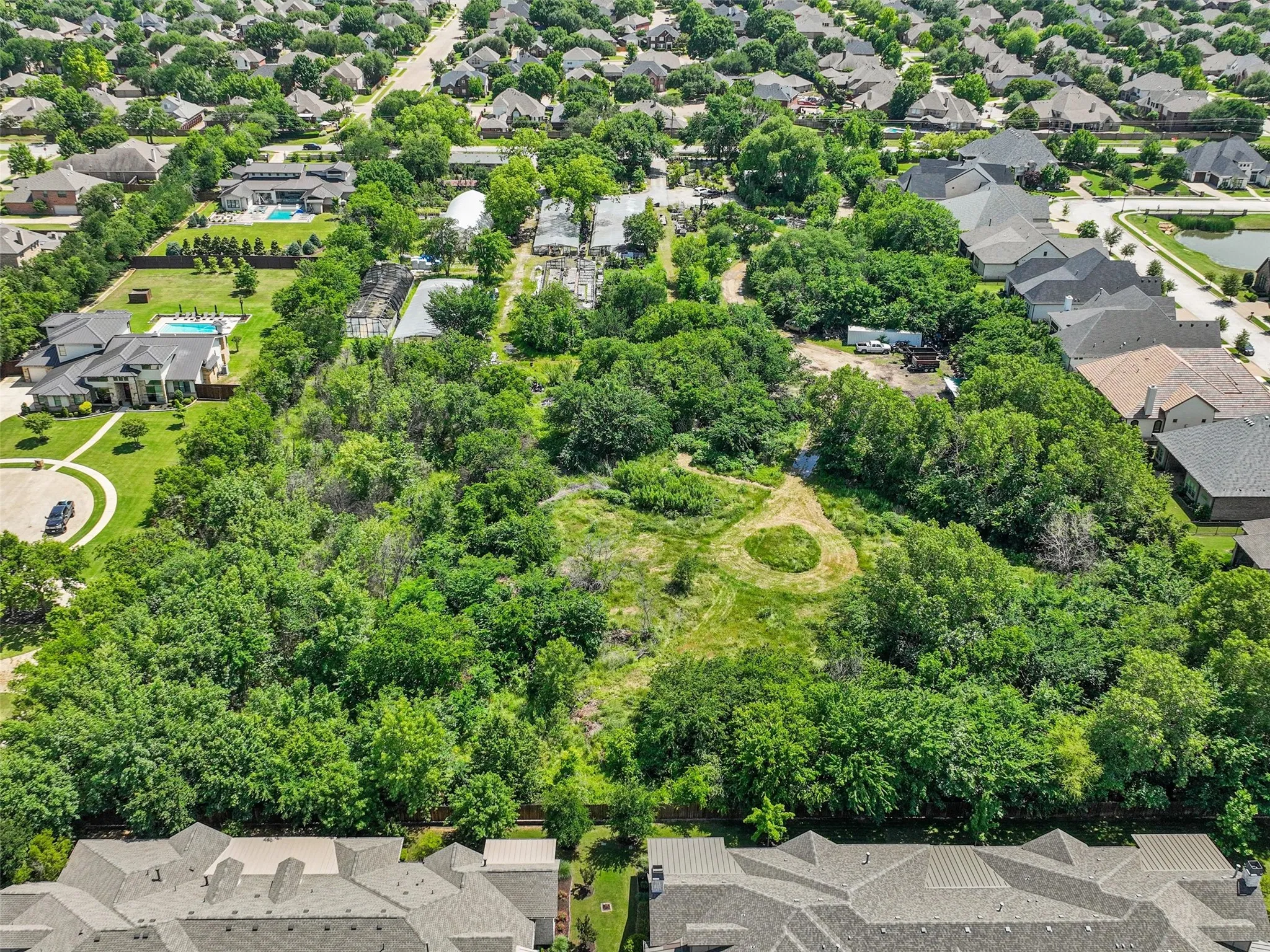 Single Family Residence For Sale in Tarrant County , 2499 Union Church Road, Southlake, Texas 76092, 3 Bedrooms, 1 Bathroom, Garage spaces, 1,056 Sqft, built in 1960, Price $5,600,000, mls#21168705, Real Estate Agent in Southlake, Homes For Sale in Tarrant county, Homes For Sale in Southlake, Realtor in Southlake Texas, Real Estate Brokerage Independent Realty Texas, Luminita Cordes Realtor