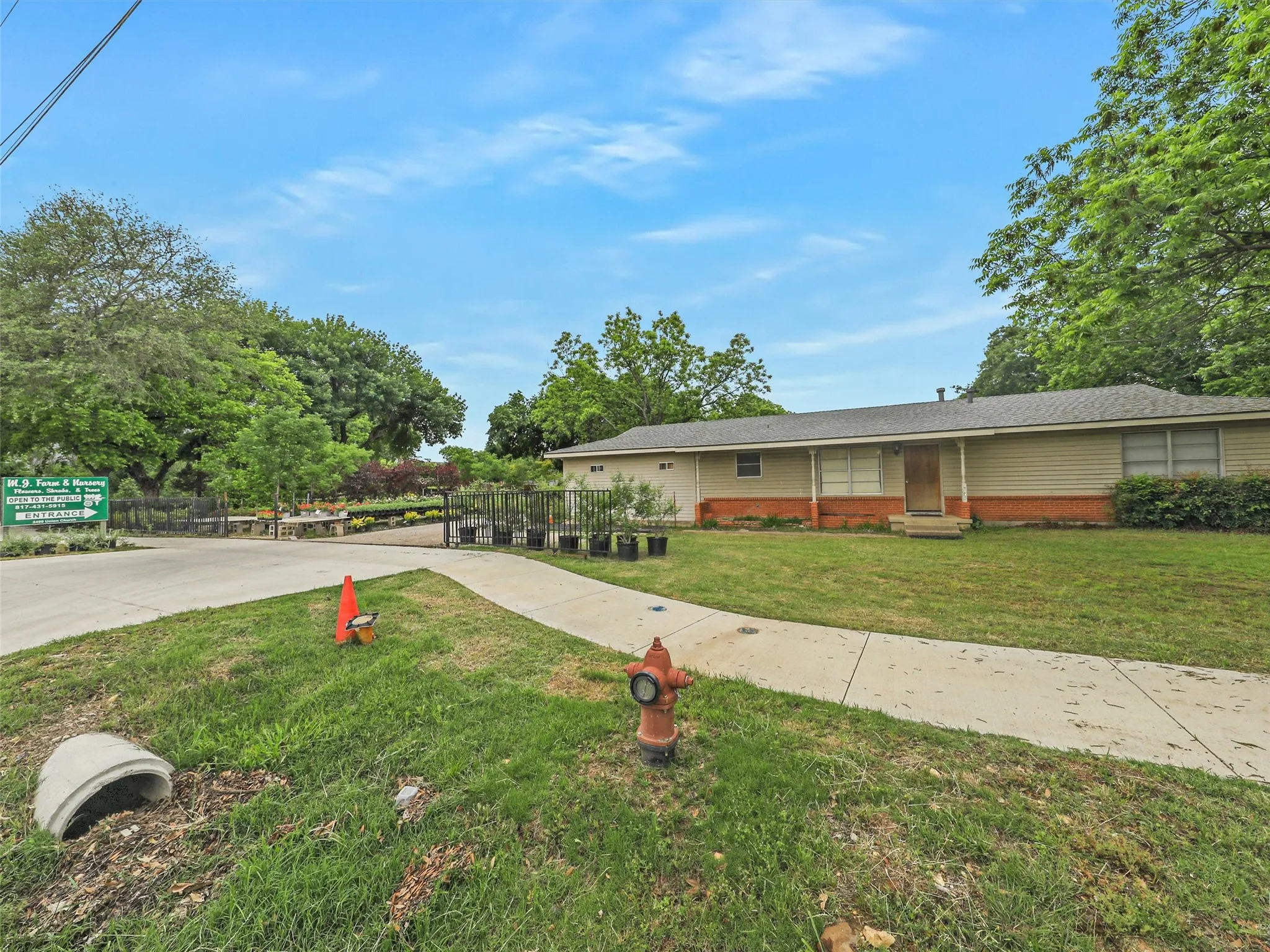 Single Family Residence For Sale in Tarrant County , 2499 Union Church Road, Southlake, Texas 76092, 3 Bedrooms, 1 Bathroom, Garage spaces, 1,056 Sqft, built in 1960, Price $5,600,000, mls#21168705, Real Estate Agent in Southlake, Homes For Sale in Tarrant county, Homes For Sale in Southlake, Realtor in Southlake Texas, Real Estate Brokerage Independent Realty Texas, Luminita Cordes Realtor