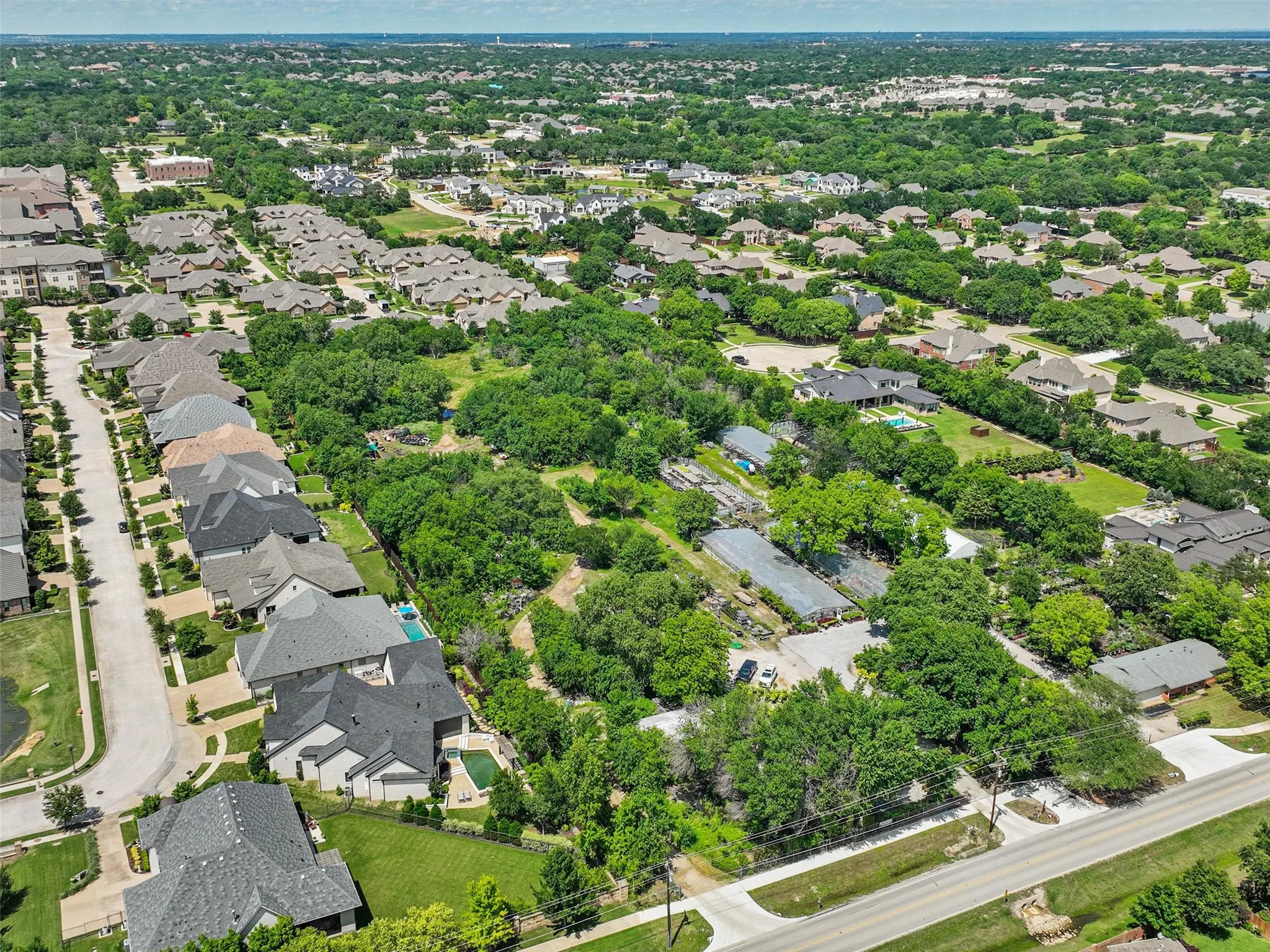Single Family Residence For Sale in Tarrant County , 2499 Union Church Road, Southlake, Texas 76092, 3 Bedrooms, 1 Bathroom, Garage spaces, 1,056 Sqft, built in 1960, Price $5,600,000, mls#21168705, Real Estate Agent in Southlake, Homes For Sale in Tarrant county, Homes For Sale in Southlake, Realtor in Southlake Texas, Real Estate Brokerage Independent Realty Texas, Luminita Cordes Realtor