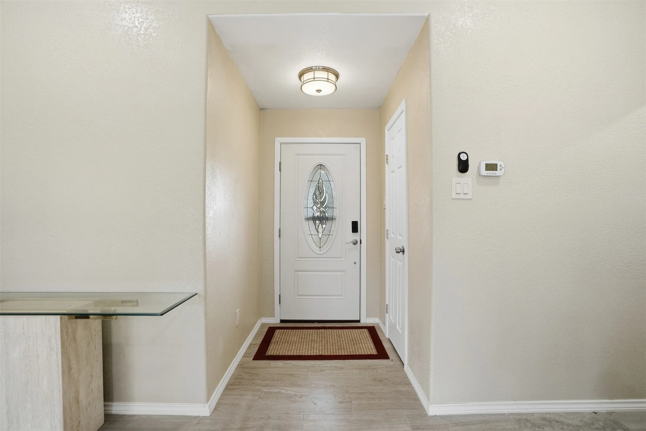 Single Family Residence For Sale in Hood County , 3917 Country Meadows Circle, Granbury, Texas 76049, 4 Bedroom, 2 Bathroom, Garage spaces, 2,100 Sqft, built in 1991, Price $349,999, mls#21168889, Real Estate Agent in Granbury, Homes For Sale in Hood county, Homes For Sale in Granbury, Realtor in Granbury Texas, Real Estate Brokerage Independent Realty Texas, Luminita Cordes Realtor