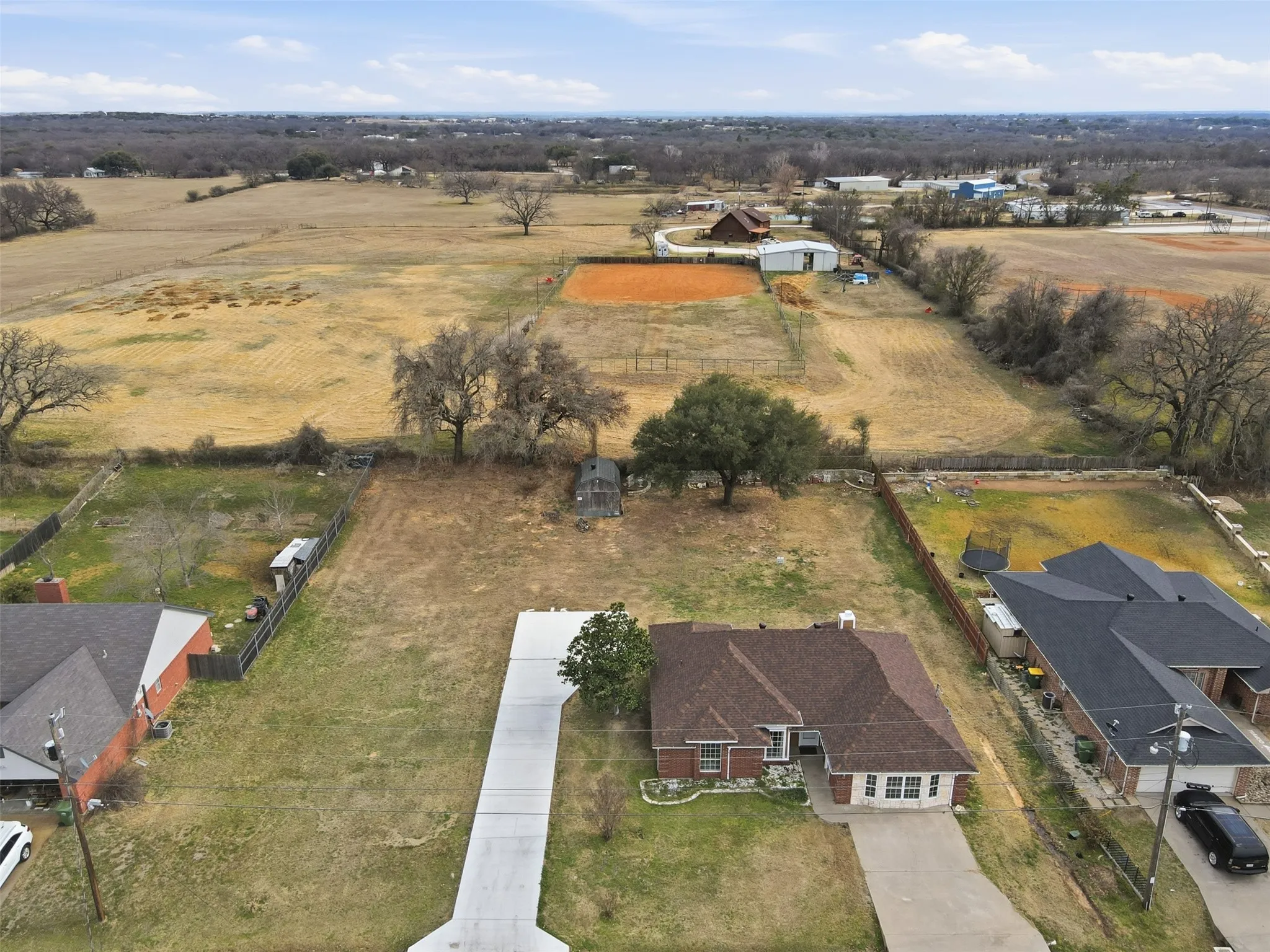 Single Family Residence For Sale in Hood County , 3917 Country Meadows Circle, Granbury, Texas 76049, 4 Bedroom, 2 Bathroom, Garage spaces, 2,100 Sqft, built in 1991, Price $349,999, mls#21168889, Real Estate Agent in Granbury, Homes For Sale in Hood county, Homes For Sale in Granbury, Realtor in Granbury Texas, Real Estate Brokerage Independent Realty Texas, Luminita Cordes Realtor