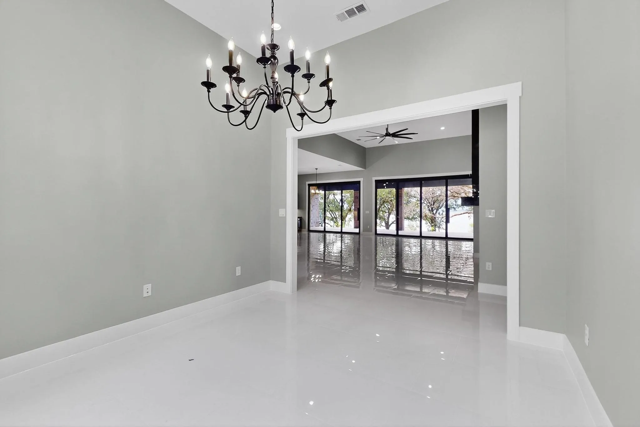 Single Family Residence For Sale in Kaufman County , 8743 Southern Shore Court, Kemp, Texas 75143, 5 Bedroom, 6 Bathroom, 4 Garage spaces, 4,700 Sqft, built in 2024, mls#21169028, Real Estate Agent in Kemp, Homes For Sale in Kaufman county, Homes For Sale in Kemp, Realtor in Kemp Texas, Real Estate Brokerage Independent Realty Texas, Luminita Cordes Realtor