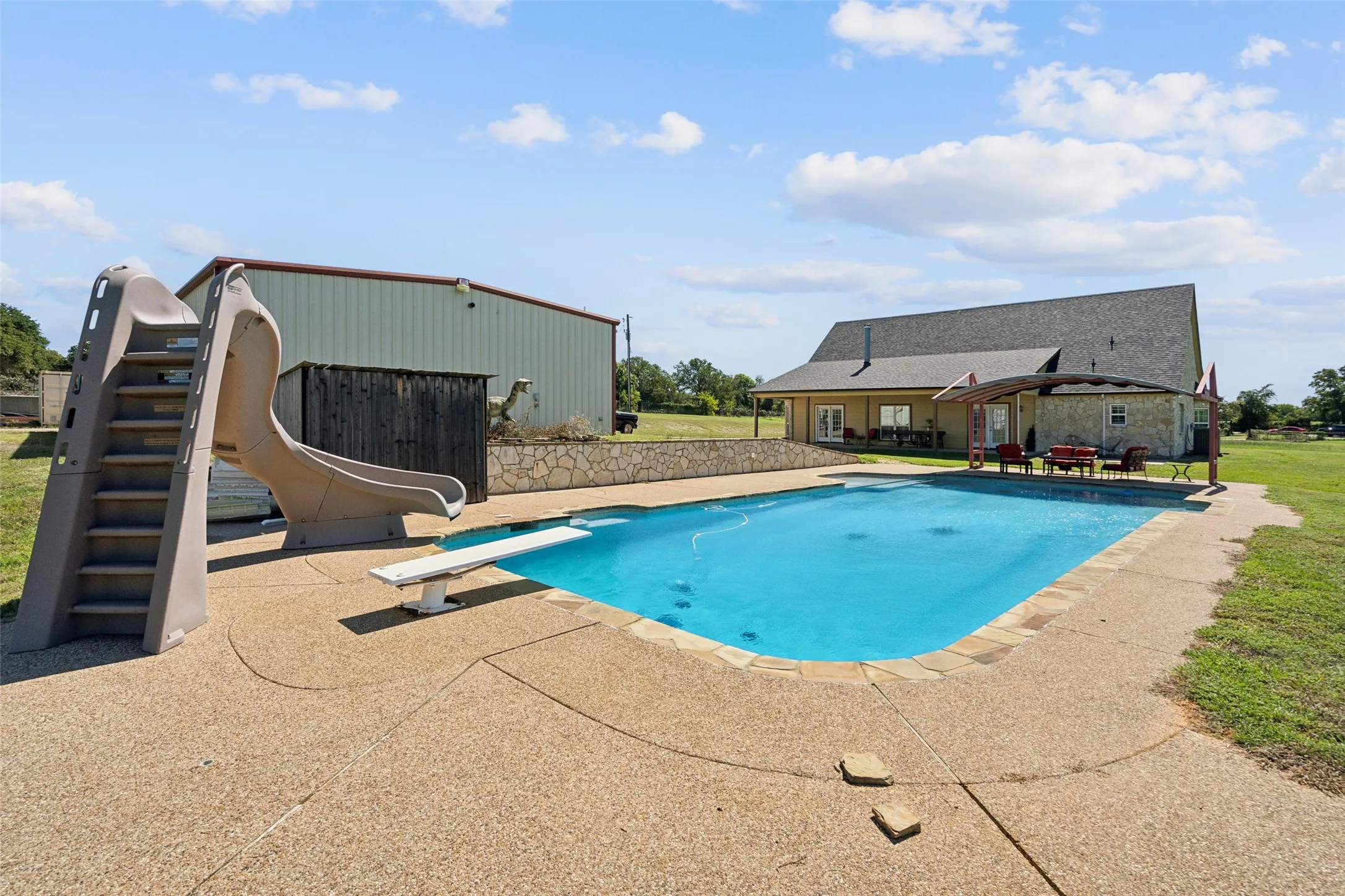 10 foot deep diving pool