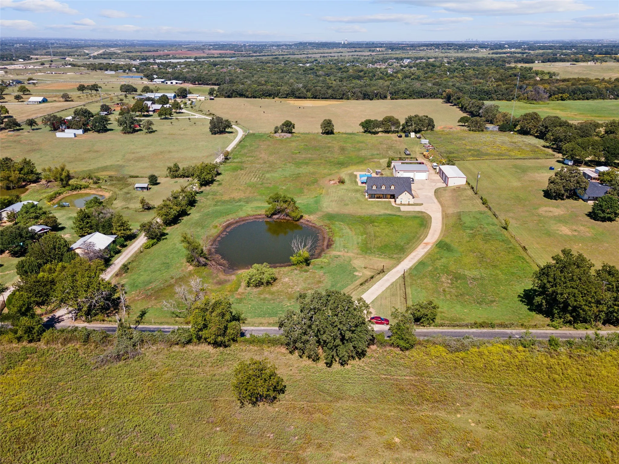 Single Family Residence For Sale in Johnson County , 2250 County Road 913, Joshua, Texas 76058, 3 Bedroom, 3 Bathroom, 2 Garage spaces, 2,270 Sqft, built in 2007, Preowned, mls#21169011, Real Estate Agent in Joshua, Homes For Sale in Johnson county, Homes For Sale in Joshua, Realtor in Joshua Texas, Real Estate Brokerage Independent Realty Texas, Luminita Cordes Realtor