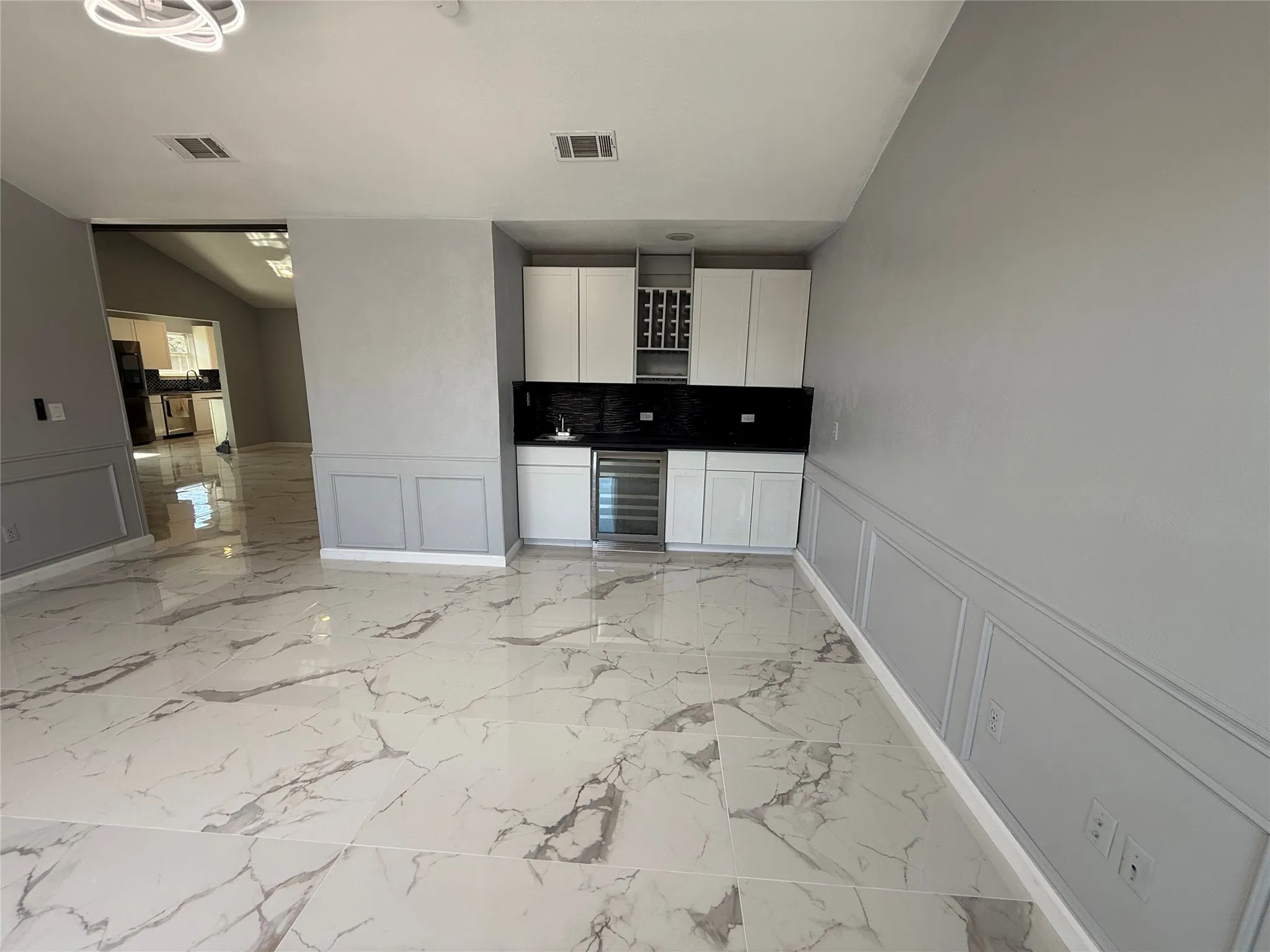 Single Family Residence For Sale in Collin County , 3940 Hatherly Drive, Plano, Texas 75023, 3 Bedrooms, 2 Bathrooms, 2 Garage spaces, 2,130 Sqft, built in 1981, Price $535,000, mls#21169245, Real Estate Agent in Plano, Homes For Sale in Collin county, Homes For Sale in Plano, Realtor in Plano Texas, Real Estate Brokerage Independent Realty Texas, Luminita Cordes Realtor