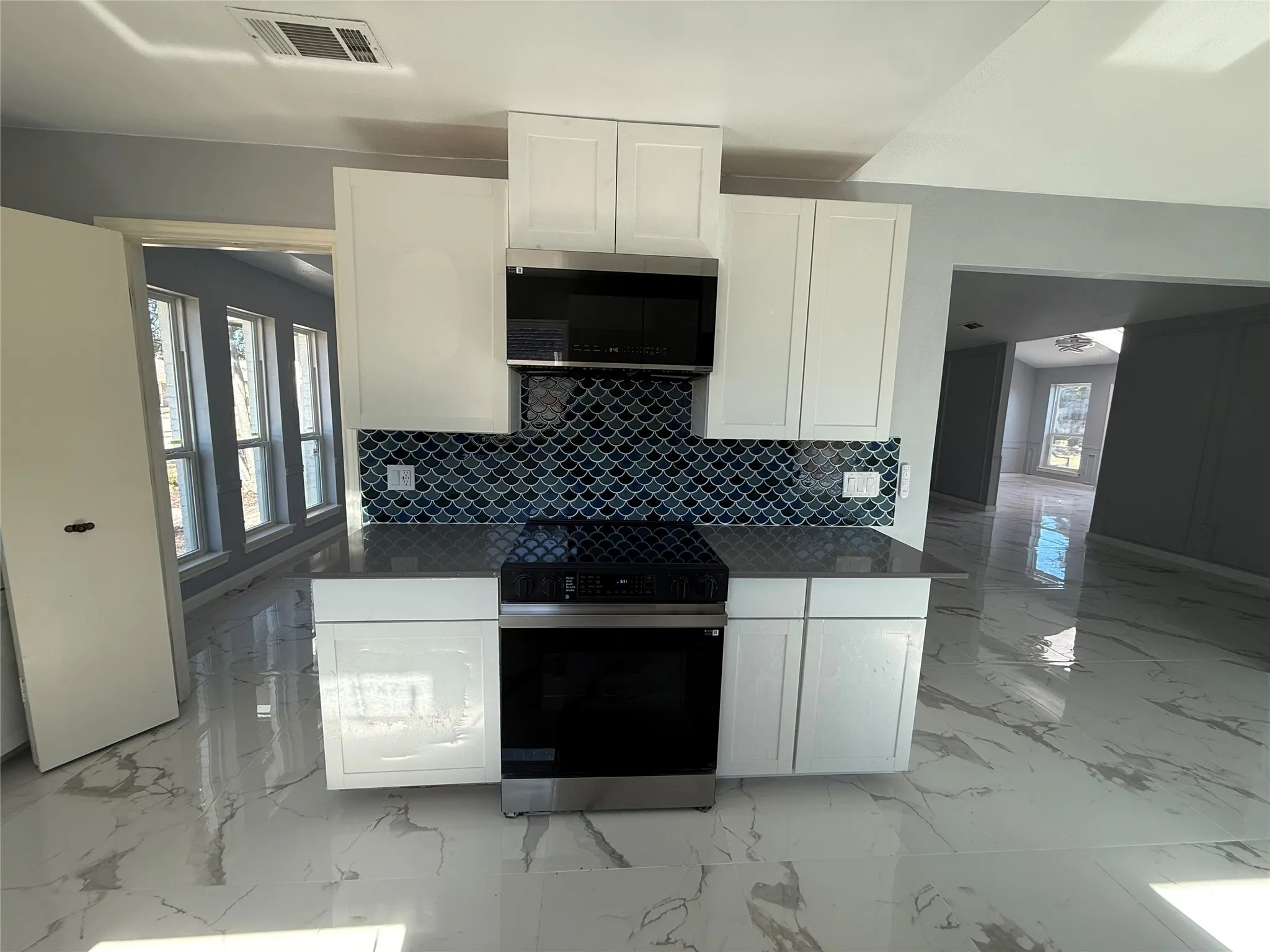 Single Family Residence For Sale in Collin County , 3940 Hatherly Drive, Plano, Texas 75023, 3 Bedrooms, 2 Bathrooms, 2 Garage spaces, 2,130 Sqft, built in 1981, Price $535,000, mls#21169245, Real Estate Agent in Plano, Homes For Sale in Collin county, Homes For Sale in Plano, Realtor in Plano Texas, Real Estate Brokerage Independent Realty Texas, Luminita Cordes Realtor