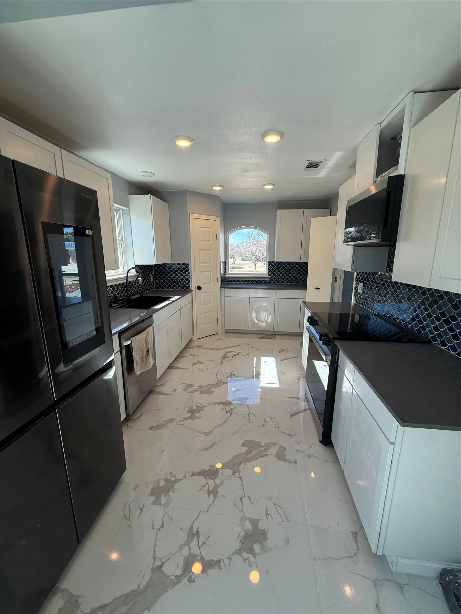 Single Family Residence For Sale in Collin County , 3940 Hatherly Drive, Plano, Texas 75023, 3 Bedrooms, 2 Bathrooms, 2 Garage spaces, 2,130 Sqft, built in 1981, Price $535,000, mls#21169245, Real Estate Agent in Plano, Homes For Sale in Collin county, Homes For Sale in Plano, Realtor in Plano Texas, Real Estate Brokerage Independent Realty Texas, Luminita Cordes Realtor