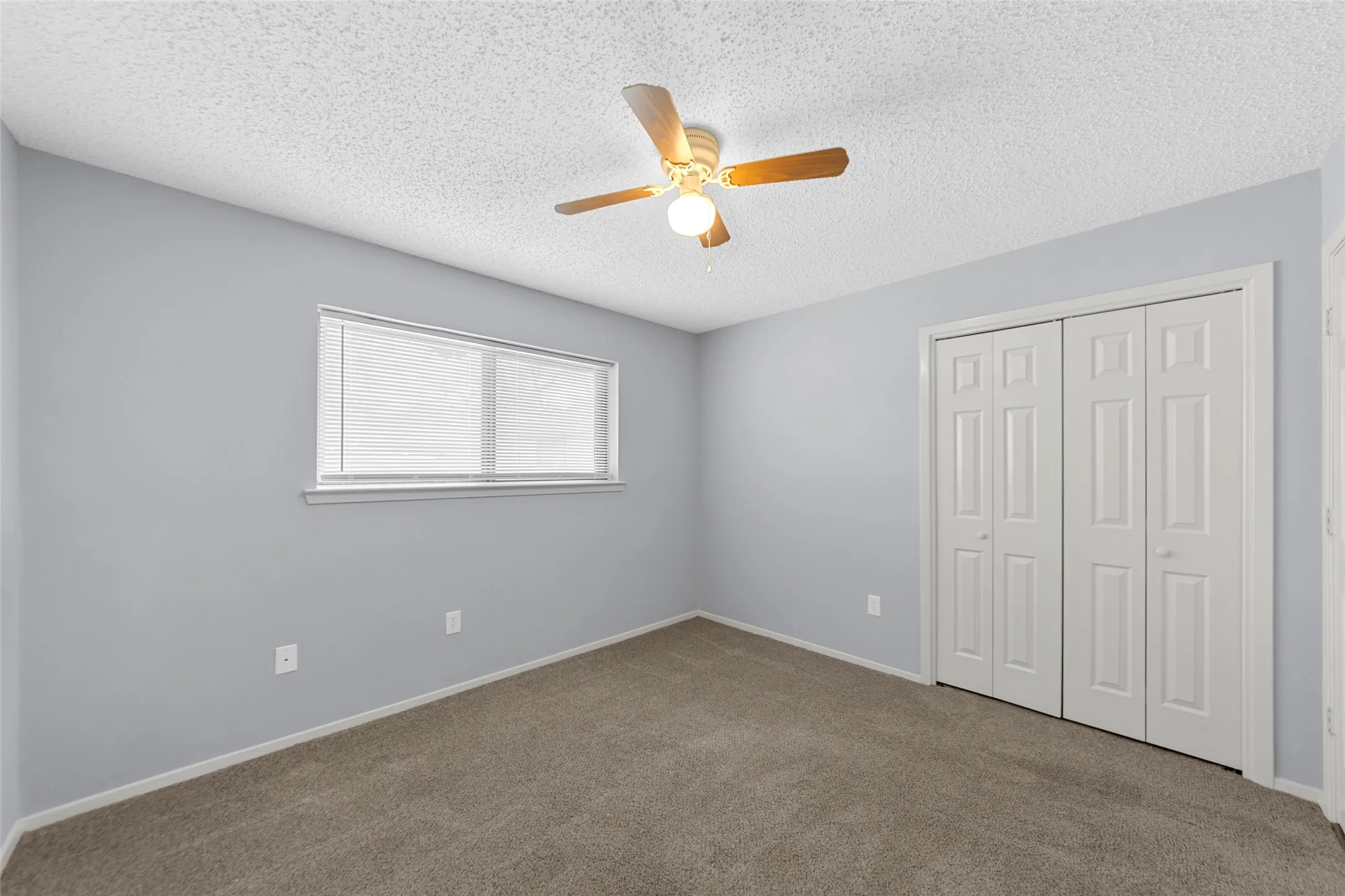 Single Family Residence For Sale in Dallas County , 2827 Cross Timbers Drive, Irving, Texas 75060, 4 Bedroom, 2 Bathroom, 2 Garage spaces, 2,663 Sqft, built in 1978, Preowned, Price $429,900, mls#21169269, Real Estate Agent in Irving, Homes For Sale in Dallas county, Homes For Sale in Irving, Realtor in Irving Texas, Real Estate Brokerage Independent Realty Texas, Luminita Cordes Realtor