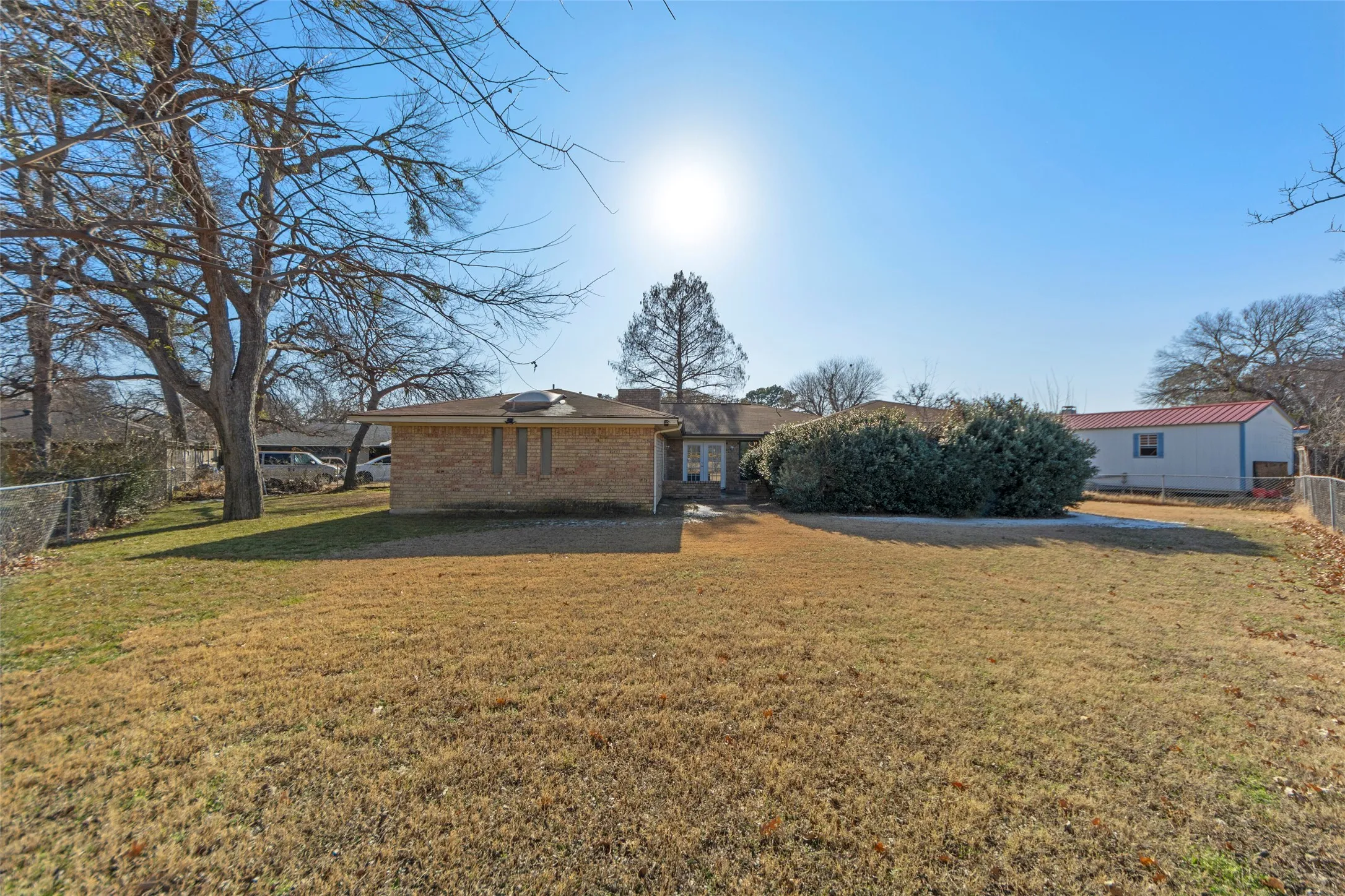 Single Family Residence For Sale in Dallas County , 2827 Cross Timbers Drive, Irving, Texas 75060, 4 Bedroom, 2 Bathroom, 2 Garage spaces, 2,663 Sqft, built in 1978, Preowned, Price $429,900, mls#21169269, Real Estate Agent in Irving, Homes For Sale in Dallas county, Homes For Sale in Irving, Realtor in Irving Texas, Real Estate Brokerage Independent Realty Texas, Luminita Cordes Realtor