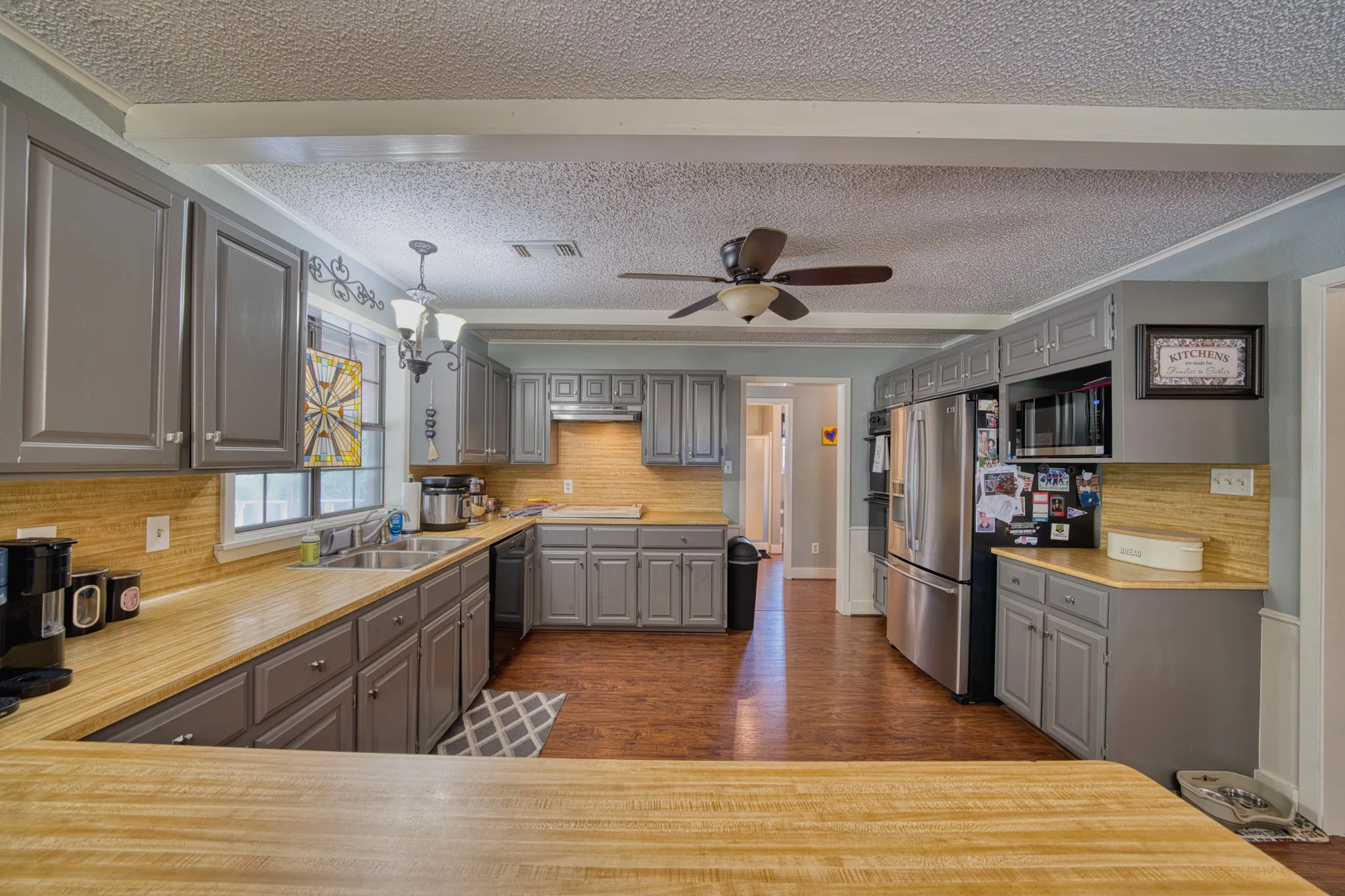 Spacious kitchen with room to cook
