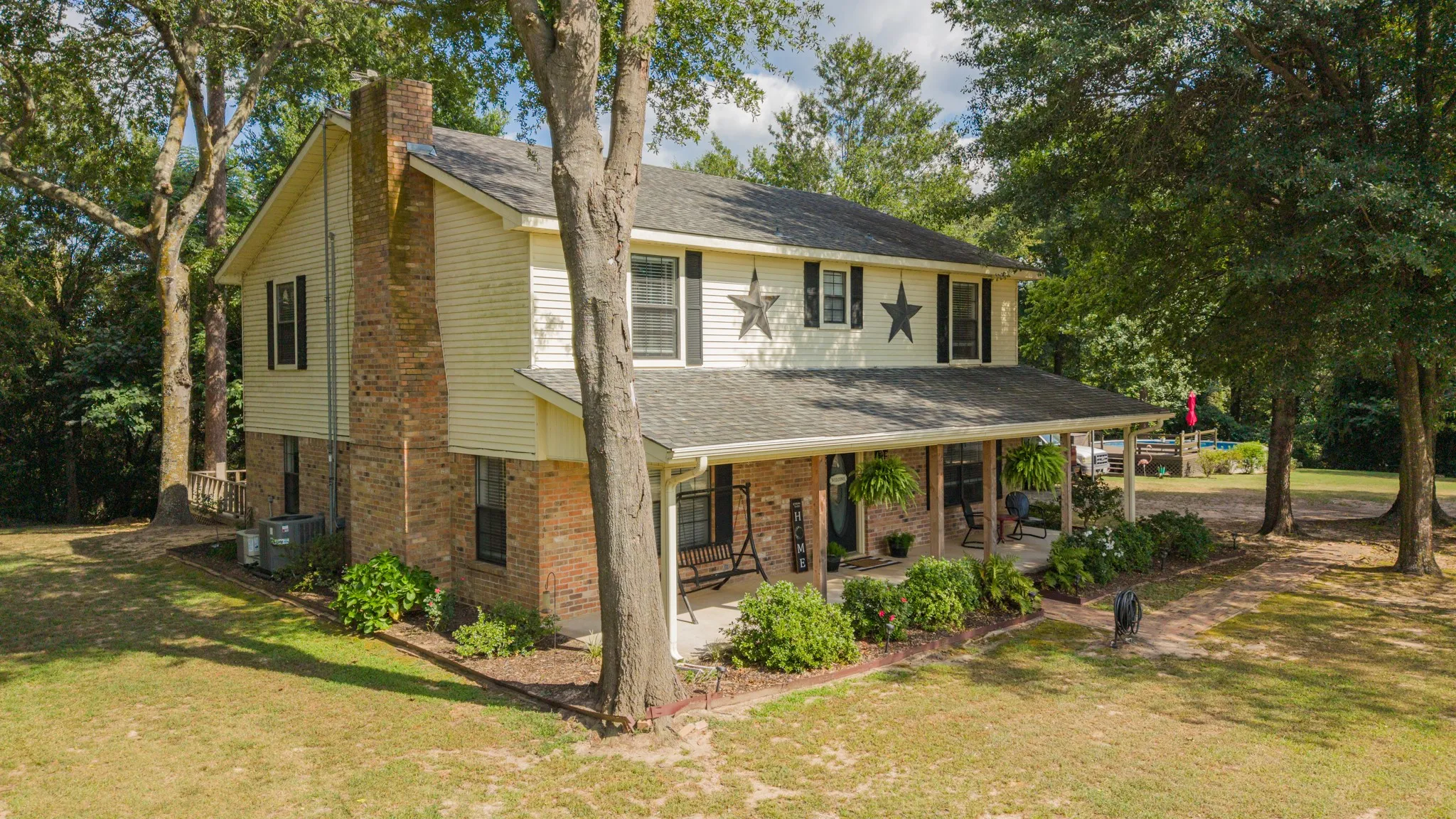 Single Family Residence For Sale in Franklin (TX) County , 180 SE CR 4426, Scroggins, Texas 75480, 4 Bedroom, 3 Bathroom, Garage spaces, 2,730 Sqft, built in 1992, Preowned, mls#21169291, Real Estate Agent in Scroggins, Homes For Sale in Franklin (TX) county, Homes For Sale in Scroggins, Realtor in Scroggins Texas, Real Estate Brokerage Independent Realty Texas, Luminita Cordes Realtor