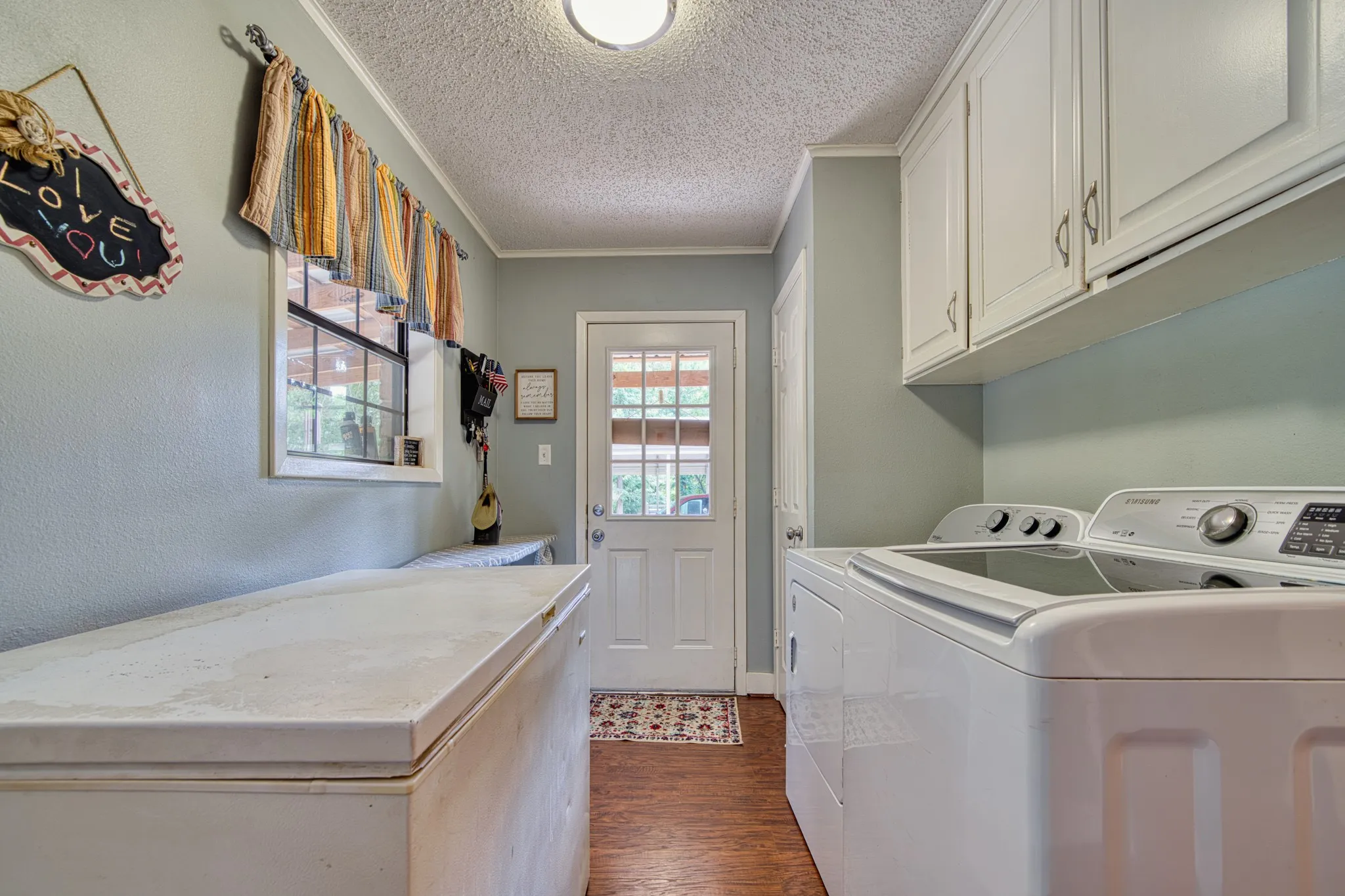 Natural light & door to exterior