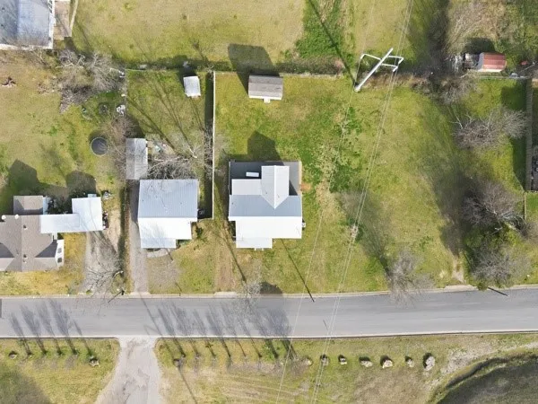 Single Family Residence For Sale in Hopkins County , 108 Reservoir Street, Sulphur Springs, Texas 75482, 3 Bedroom, 3 Bathroom, Garage spaces, 1,392 Sqft, built in 1952, mls#21169328, Real Estate Agent in Sulphur Springs, Homes For Sale in Hopkins county, Homes For Sale in Sulphur Springs, Realtor in Sulphur Springs Texas, Real Estate Brokerage Independent Realty Texas, Luminita Cordes Realtor