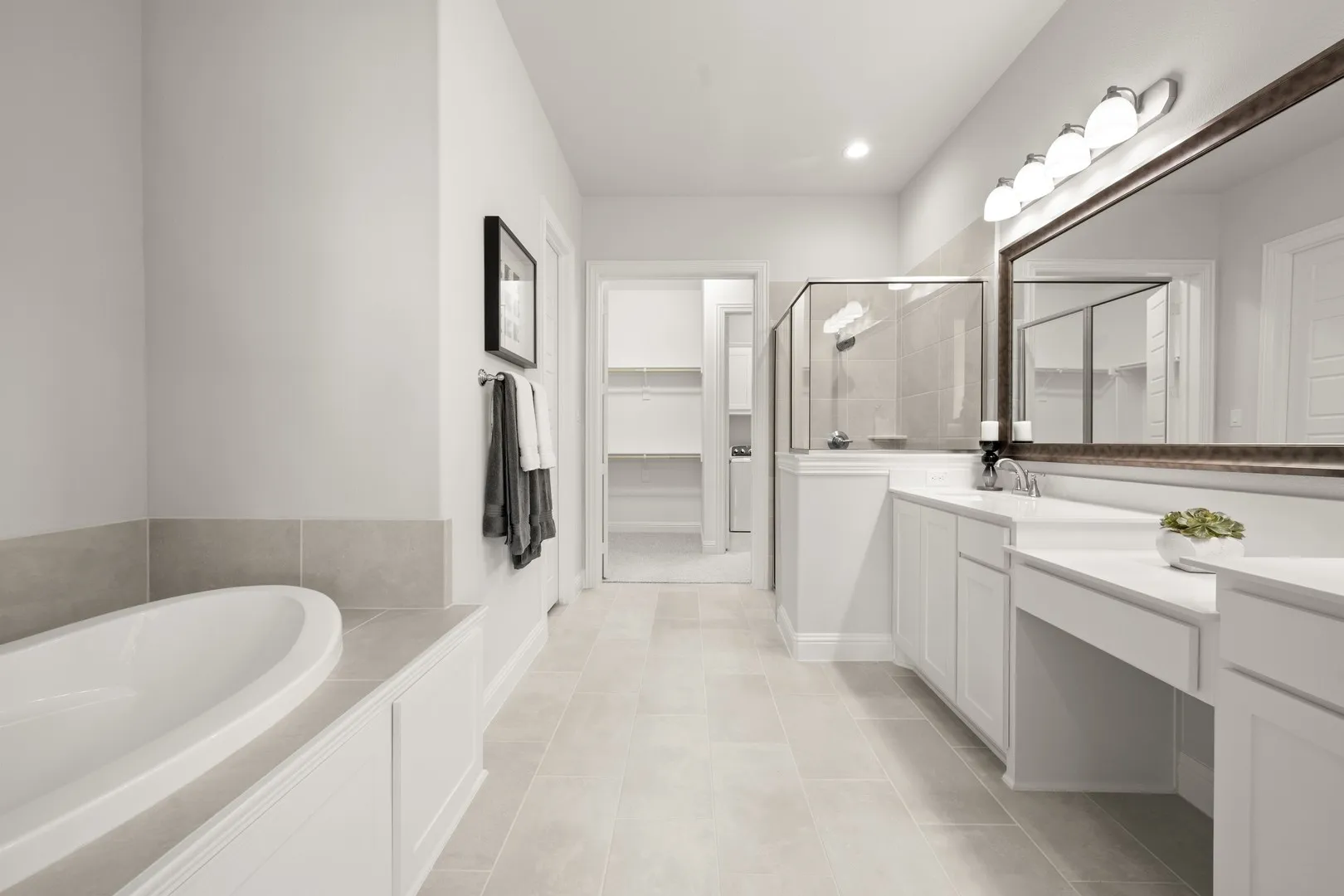 15_5638 Rutherford- Primary Suite-3