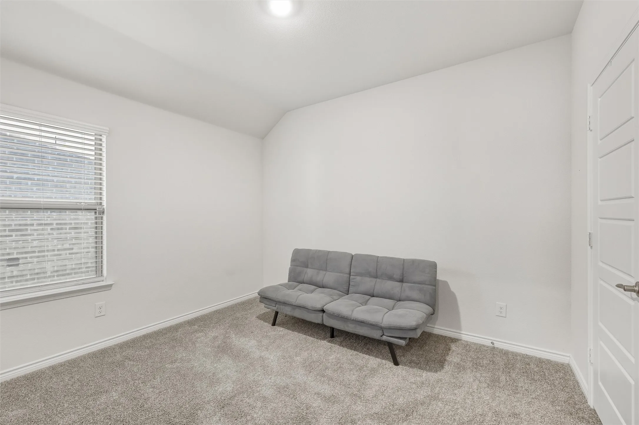 Single Family Residence For Rent in Collin County , 809 Egret Street, Princeton, Texas 75407, 3 Bedrooms, 2 Bathrooms, 2 Garage spaces, 1,653 Sqft, built in 2021, Price $2,200, mls#21169368, Real Estate Agent in Princeton, Homes For Rent in Collin county, Homes For Rent in Princeton, Realtor in Princeton Texas, Real Estate Brokerage Independent Realty Texas, Luminita Cordes Realtor