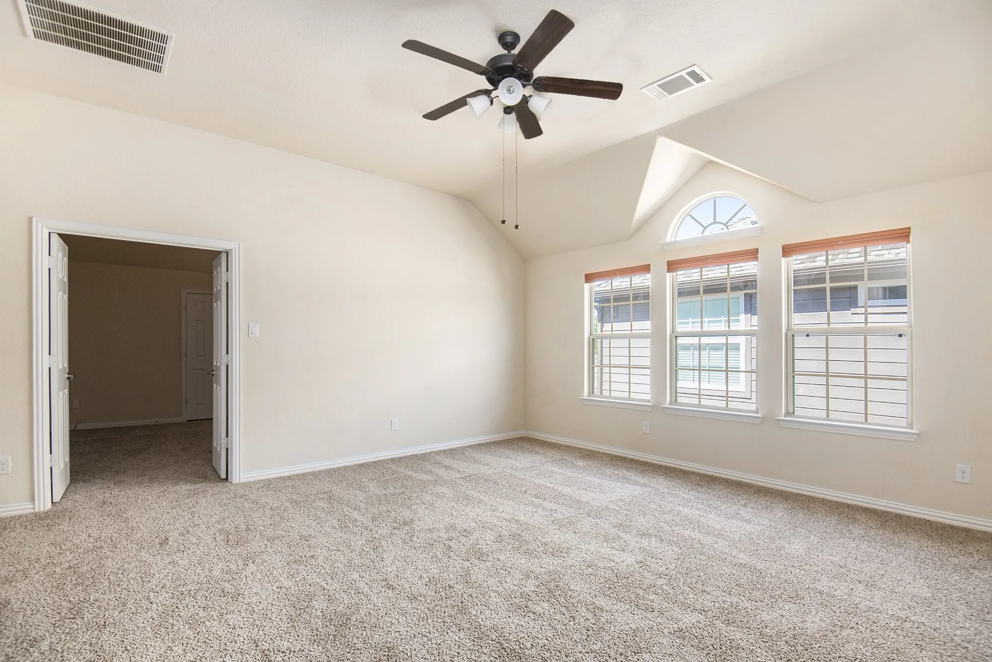 Single Family Residence For Rent in Tarrant County , 9801 Yellow Cup Drive, Fort Worth, Texas 76177, 5 Bedrooms, 4 Bathrooms, 2 Garage spaces, 4,011 Sqft, built in 2016, Preowned, Price $3,675, mls#21169154, Real Estate Agent in Fort Worth, Homes For Rent in Tarrant county, Homes For Rent in Fort Worth, Realtor in Fort Worth Texas, Real Estate Brokerage Independent Realty Texas, Luminita Cordes Realtor