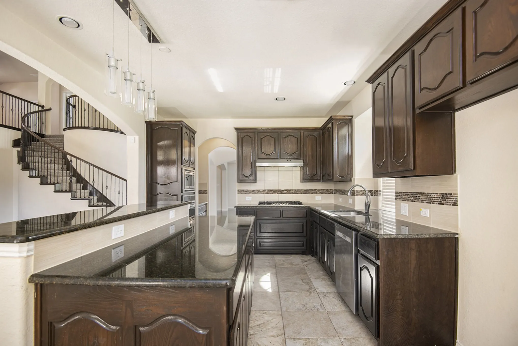 Single Family Residence For Rent in Tarrant County , 9801 Yellow Cup Drive, Fort Worth, Texas 76177, 5 Bedrooms, 4 Bathrooms, 2 Garage spaces, 4,011 Sqft, built in 2016, Preowned, Price $3,675, mls#21169154, Real Estate Agent in Fort Worth, Homes For Rent in Tarrant county, Homes For Rent in Fort Worth, Realtor in Fort Worth Texas, Real Estate Brokerage Independent Realty Texas, Luminita Cordes Realtor