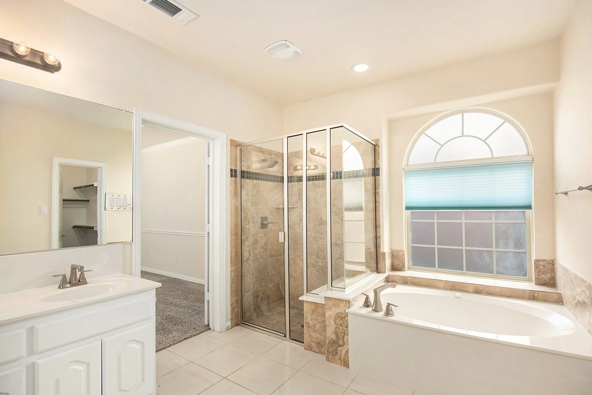 Single Family Residence For Rent in Tarrant County , 9801 Yellow Cup Drive, Fort Worth, Texas 76177, 5 Bedrooms, 4 Bathrooms, 2 Garage spaces, 4,011 Sqft, built in 2016, Preowned, Price $3,675, mls#21169154, Real Estate Agent in Fort Worth, Homes For Rent in Tarrant county, Homes For Rent in Fort Worth, Realtor in Fort Worth Texas, Real Estate Brokerage Independent Realty Texas, Luminita Cordes Realtor
