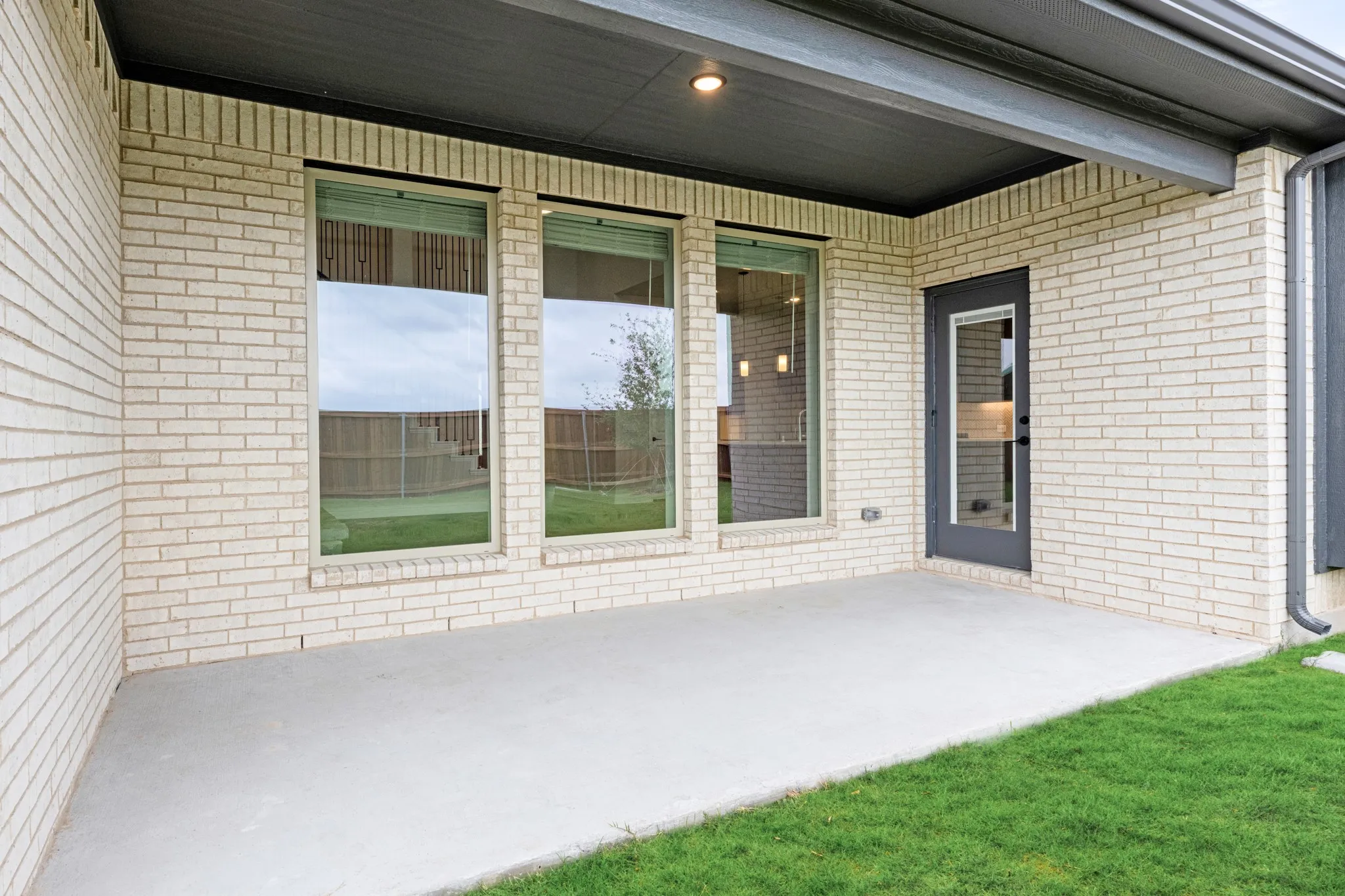 Single Family Residence For Sale in Kaufman County , 2714 Railway Street, Forney, Texas 75126, 4 Bedroom, 4 Bathroom, 2 Garage spaces, 3,485 Sqft, built in 2026, New Construction - Complete, mls#21169553, Real Estate Agent in Forney, Homes For Sale in Kaufman county, Homes For Sale in Forney, Realtor in Forney Texas, Real Estate Brokerage Independent Realty Texas, Luminita Cordes Realtor