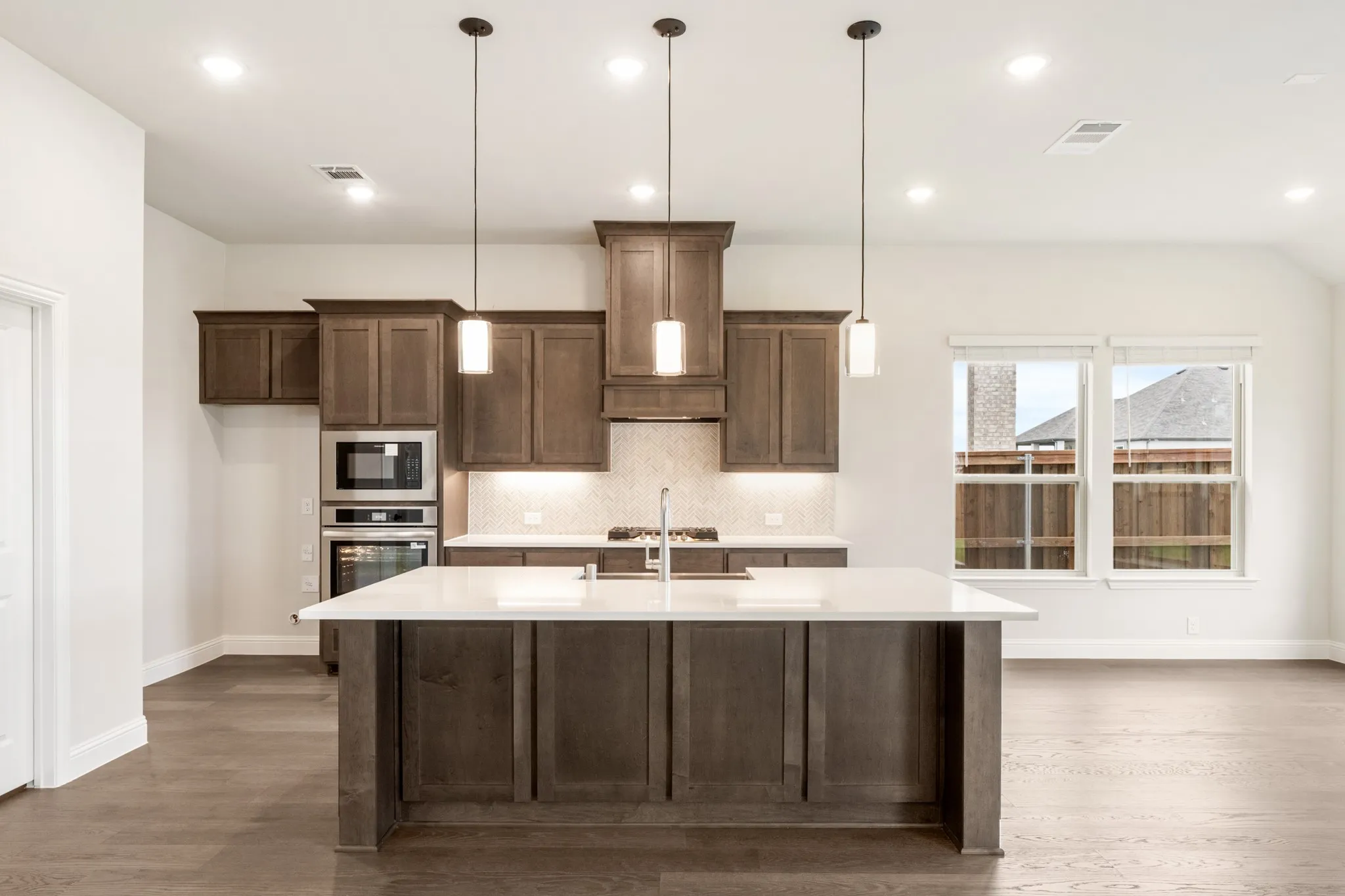 Single Family Residence For Sale in Kaufman County , 2714 Railway Street, Forney, Texas 75126, 4 Bedroom, 4 Bathroom, 2 Garage spaces, 3,485 Sqft, built in 2026, New Construction - Complete, mls#21169553, Real Estate Agent in Forney, Homes For Sale in Kaufman county, Homes For Sale in Forney, Realtor in Forney Texas, Real Estate Brokerage Independent Realty Texas, Luminita Cordes Realtor
