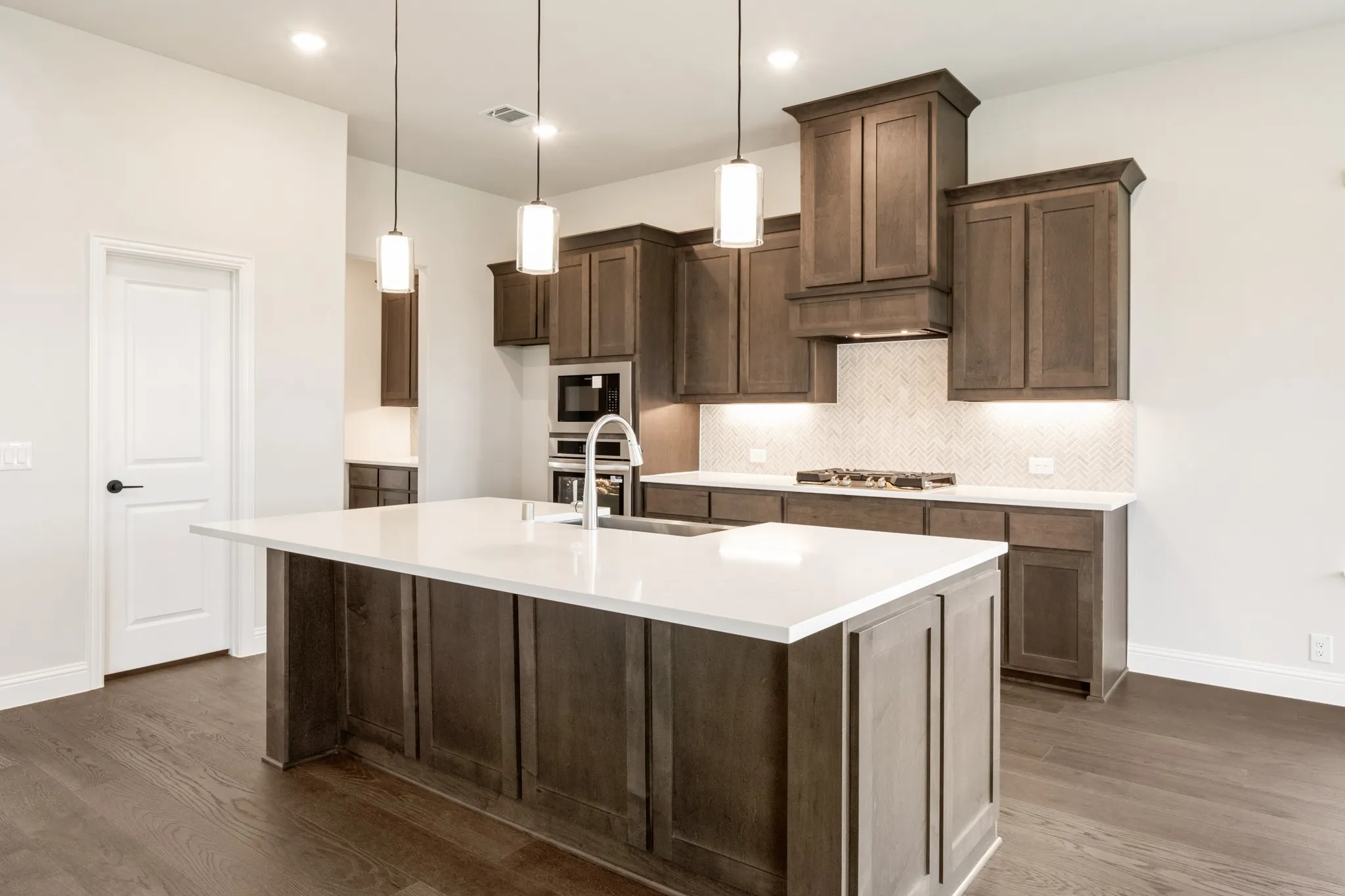 Single Family Residence For Sale in Kaufman County , 2714 Railway Street, Forney, Texas 75126, 4 Bedroom, 4 Bathroom, 2 Garage spaces, 3,485 Sqft, built in 2026, New Construction - Complete, mls#21169553, Real Estate Agent in Forney, Homes For Sale in Kaufman county, Homes For Sale in Forney, Realtor in Forney Texas, Real Estate Brokerage Independent Realty Texas, Luminita Cordes Realtor