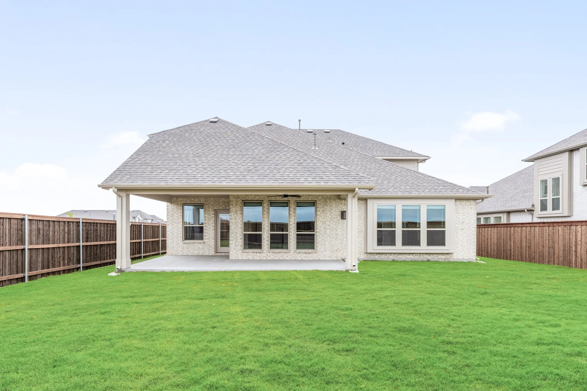 Single Family Residence For Sale in Kaufman County , 2724 Railway Street, Forney, Texas 75126, 4 Bedroom, 3 Bathroom, 2 Garage spaces, 3,435 Sqft, built in 2026, New Construction - Complete, mls#21169510, Real Estate Agent in Forney, Homes For Sale in Kaufman county, Homes For Sale in Forney, Realtor in Forney Texas, Real Estate Brokerage Independent Realty Texas, Luminita Cordes Realtor