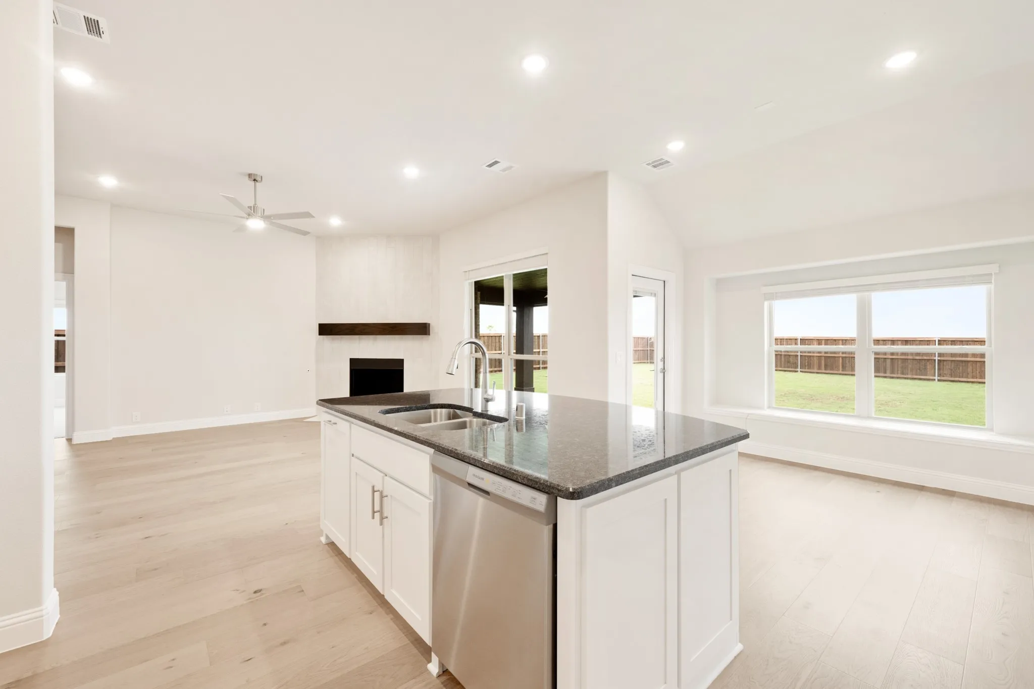 Single Family Residence For Sale in Kaufman County , 2405 Drummond Street, Forney, Texas 75126, 4 Bedroom, 3 Bathroom, 2 Garage spaces, 3,291 Sqft, built in 2026, New Construction - Complete, mls#21169402, Real Estate Agent in Forney, Homes For Sale in Kaufman county, Homes For Sale in Forney, Realtor in Forney Texas, Real Estate Brokerage Independent Realty Texas, Luminita Cordes Realtor