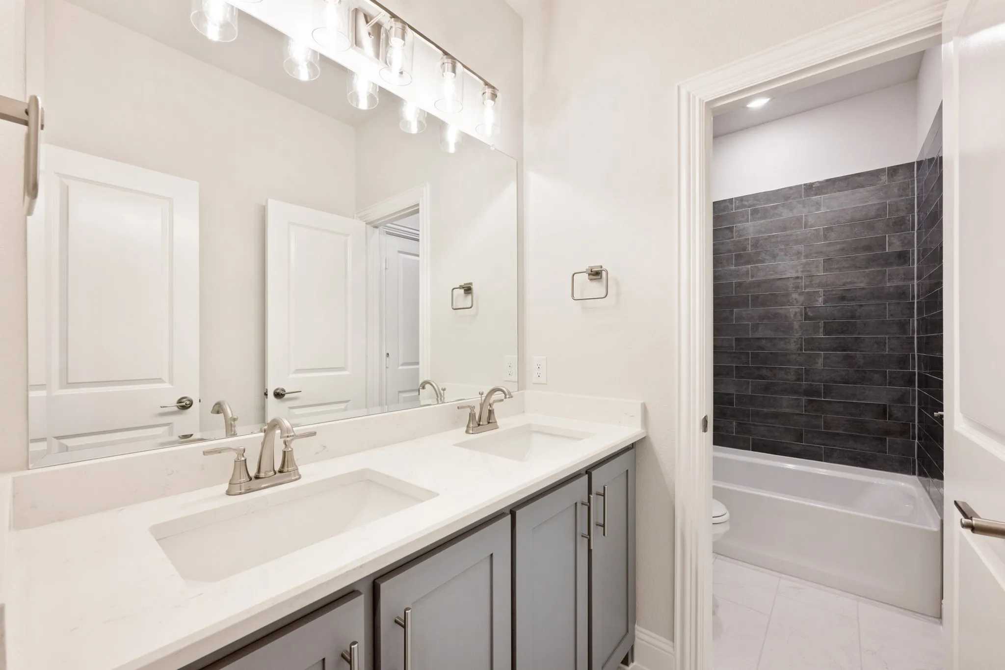 Single Family Residence For Sale in Kaufman County , 2405 Drummond Street, Forney, Texas 75126, 4 Bedroom, 3 Bathroom, 2 Garage spaces, 3,291 Sqft, built in 2026, New Construction - Complete, mls#21169402, Real Estate Agent in Forney, Homes For Sale in Kaufman county, Homes For Sale in Forney, Realtor in Forney Texas, Real Estate Brokerage Independent Realty Texas, Luminita Cordes Realtor
