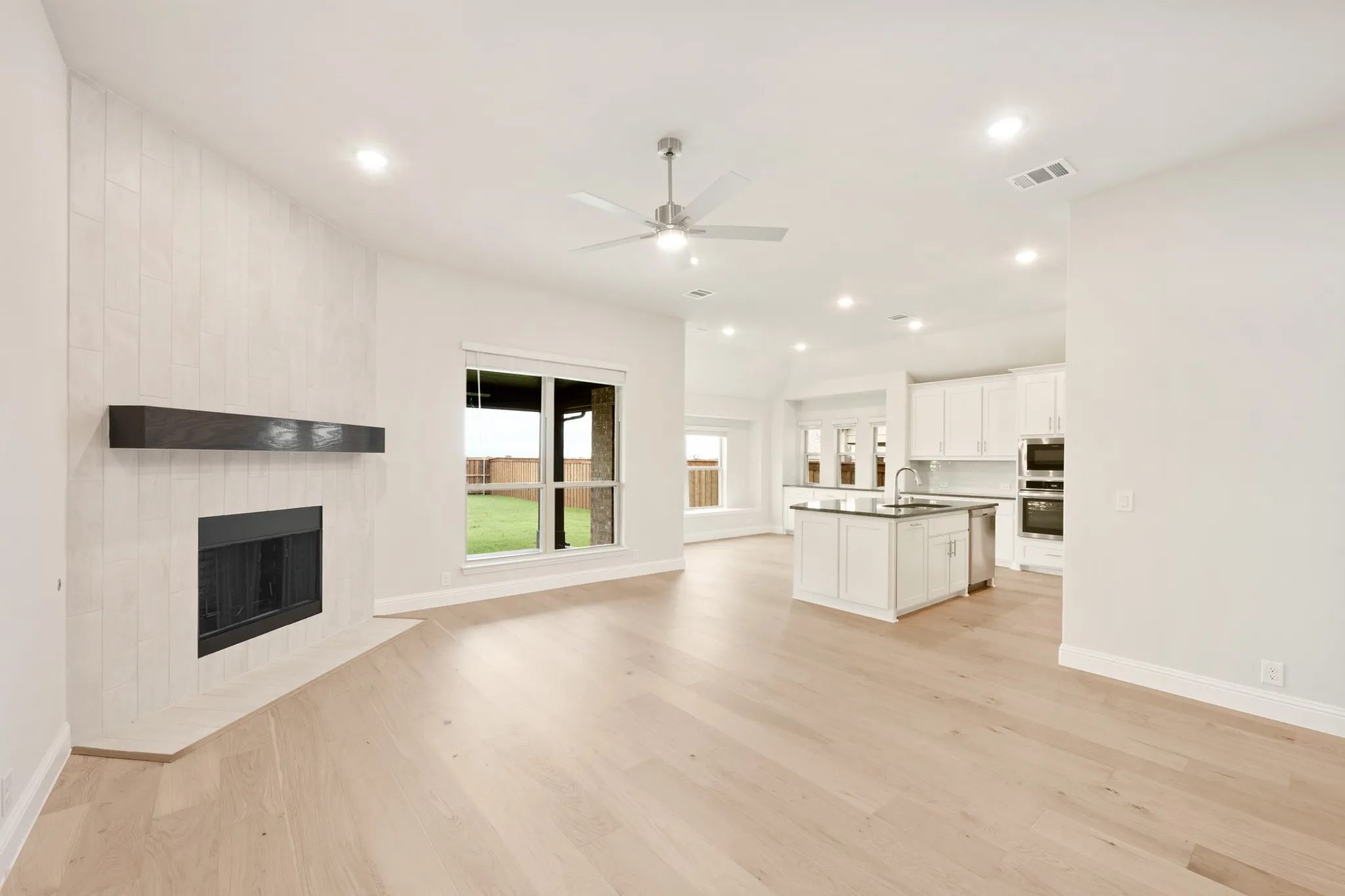 Single Family Residence For Sale in Kaufman County , 2405 Drummond Street, Forney, Texas 75126, 4 Bedroom, 3 Bathroom, 2 Garage spaces, 3,291 Sqft, built in 2026, New Construction - Complete, mls#21169402, Real Estate Agent in Forney, Homes For Sale in Kaufman county, Homes For Sale in Forney, Realtor in Forney Texas, Real Estate Brokerage Independent Realty Texas, Luminita Cordes Realtor
