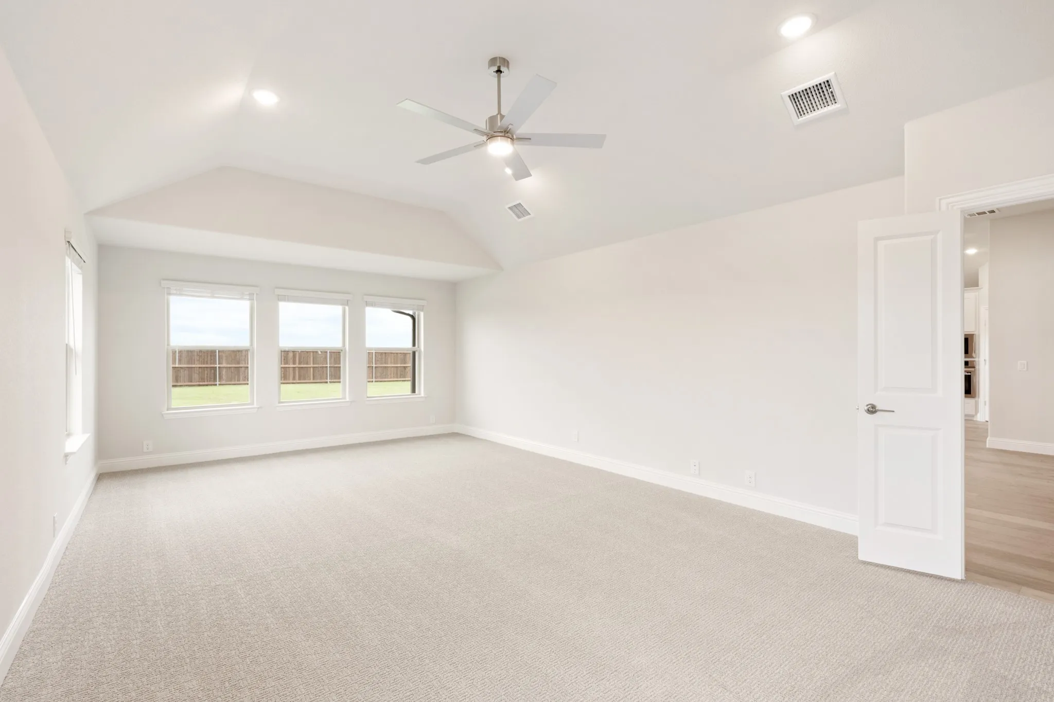 Single Family Residence For Sale in Kaufman County , 2405 Drummond Street, Forney, Texas 75126, 4 Bedroom, 3 Bathroom, 2 Garage spaces, 3,291 Sqft, built in 2026, New Construction - Complete, mls#21169402, Real Estate Agent in Forney, Homes For Sale in Kaufman county, Homes For Sale in Forney, Realtor in Forney Texas, Real Estate Brokerage Independent Realty Texas, Luminita Cordes Realtor
